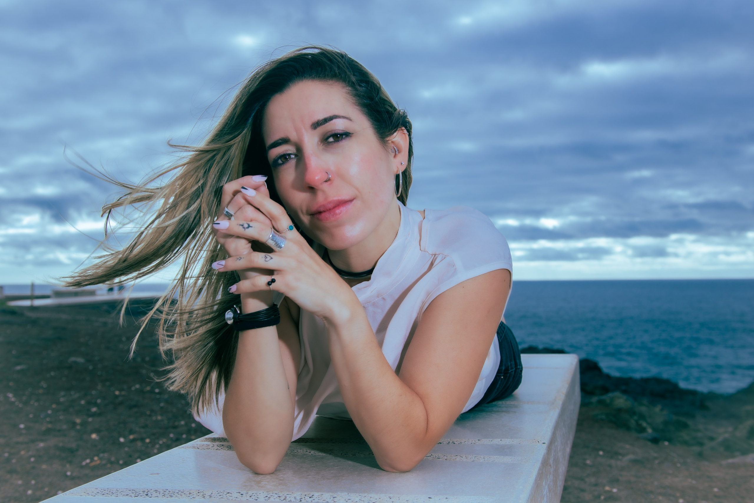 Entre luz y actitud: fotografía editorial en clave urbana