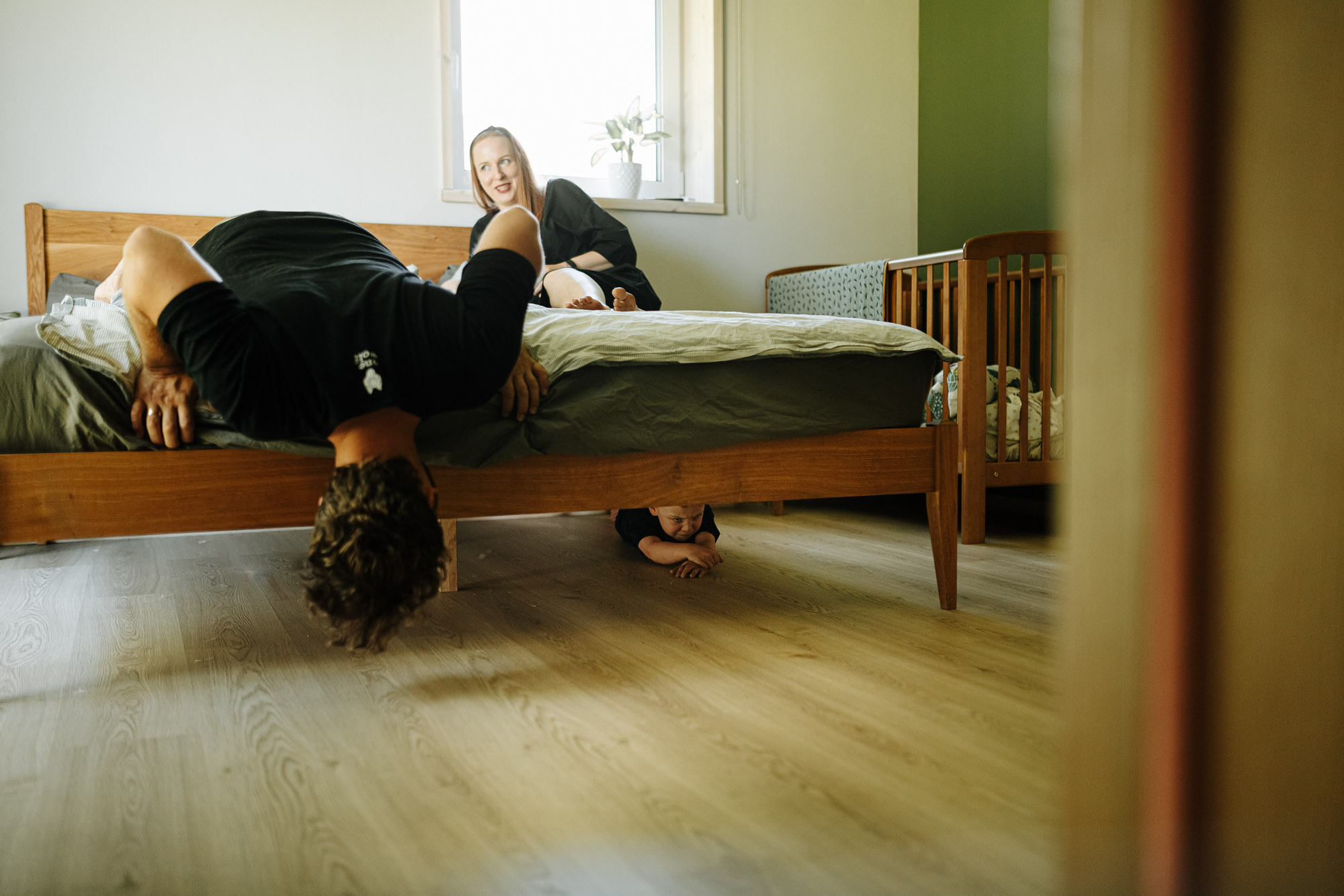 Ģimenes fotosesija savā mājā