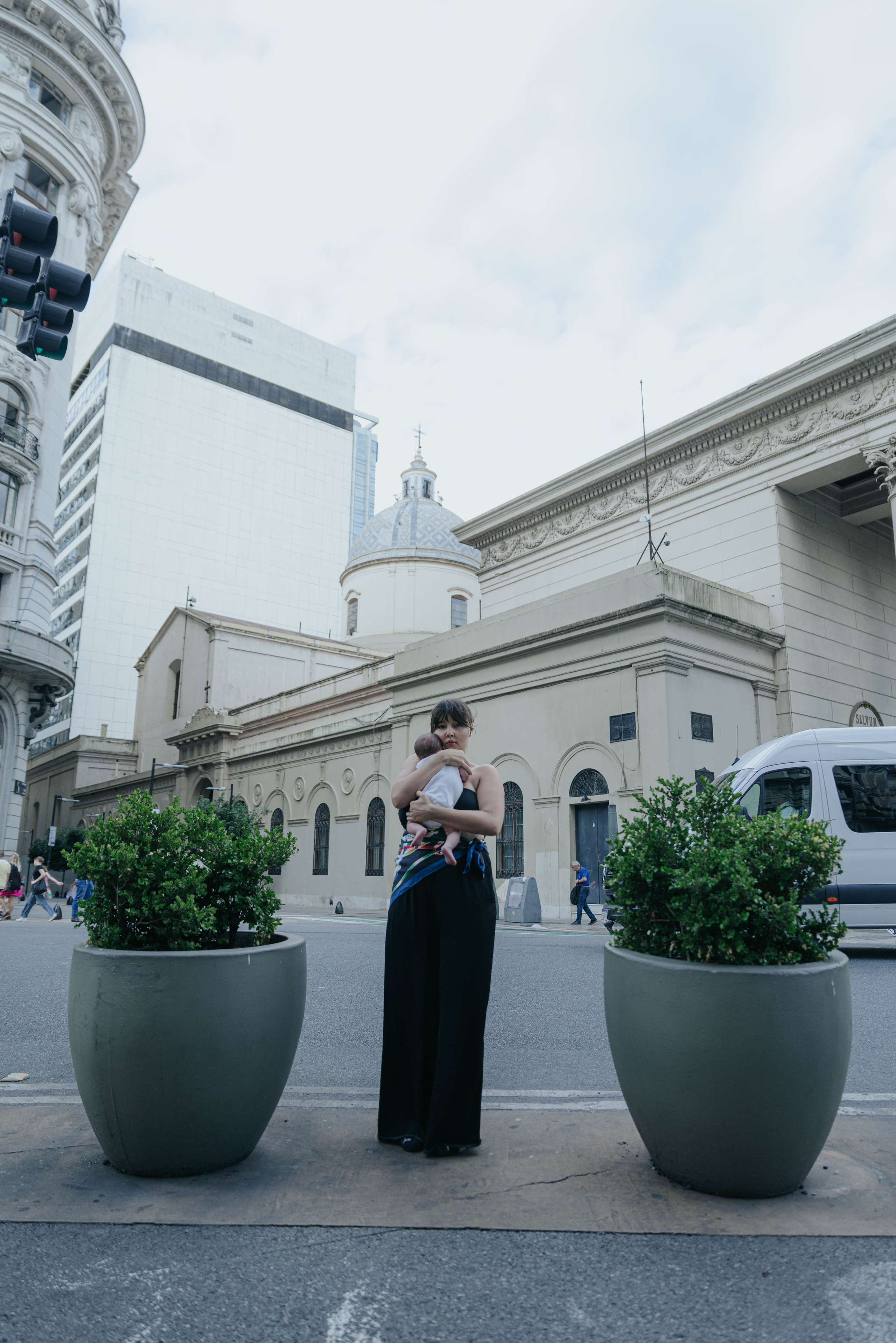 Mom Yana and Mars. Photographer @elmirkami in the city of Buenos Aires