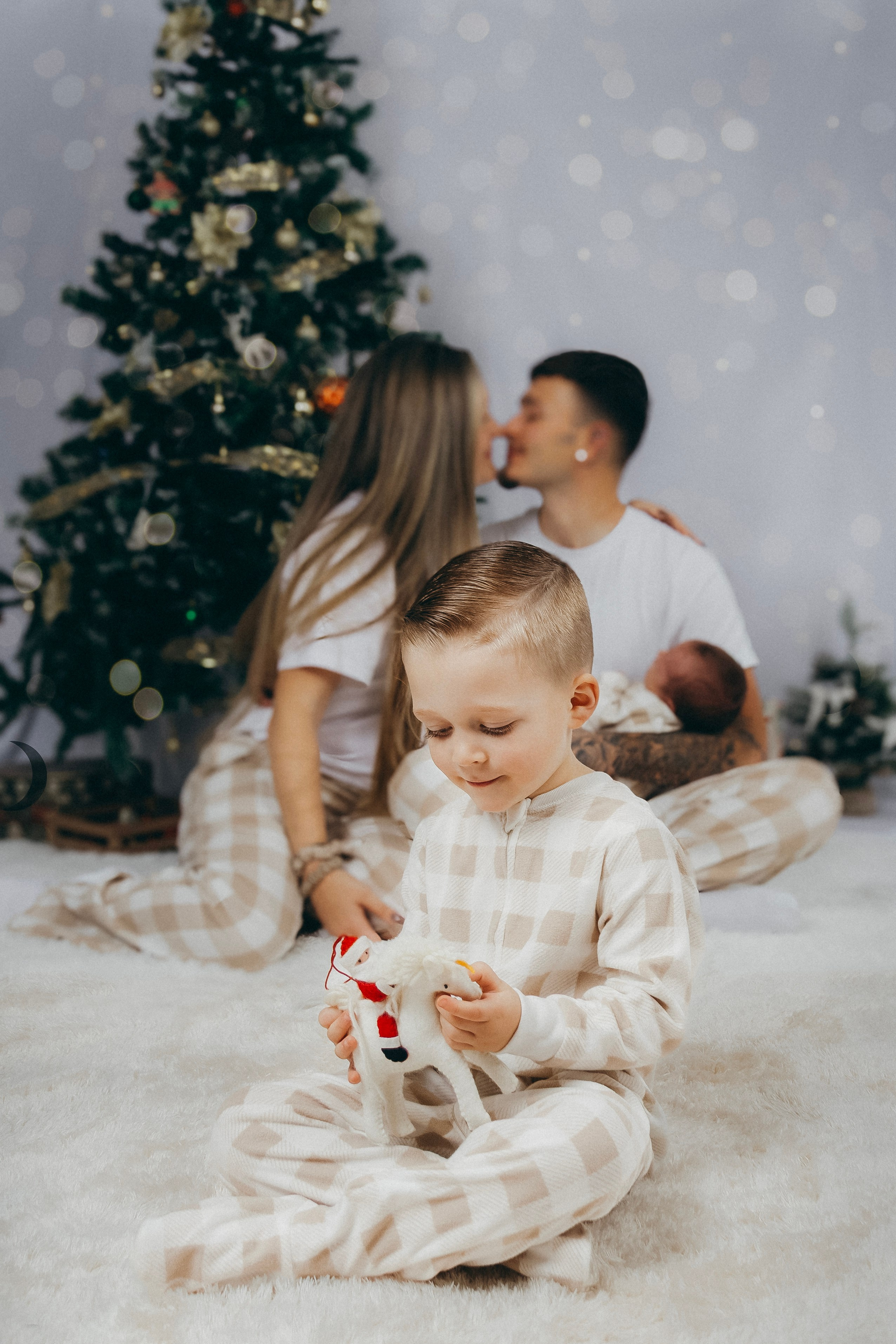 Holiday Mini Sessions — perfect for your Christmas cards!. Photographer in Port Jefferson