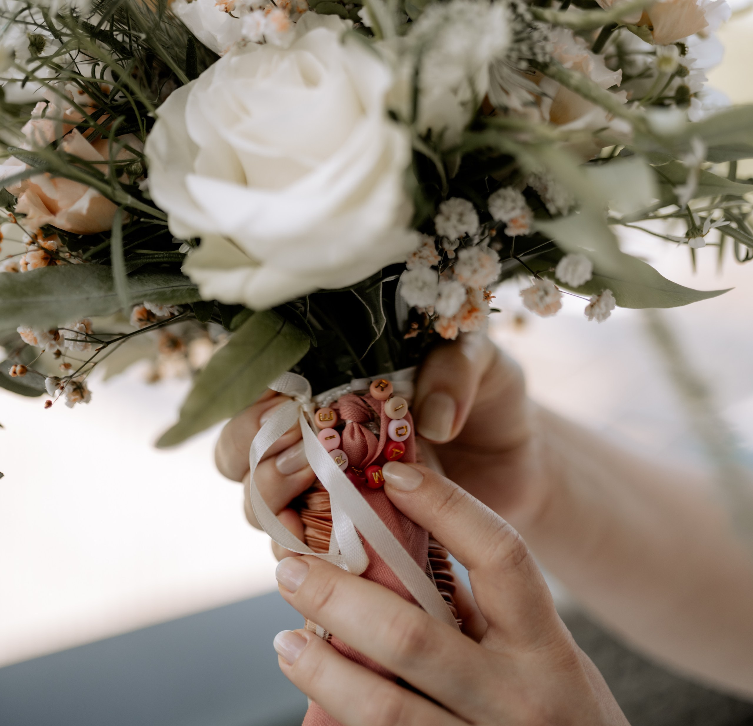 Sarah & Julian – Sommerhochzeit voller Liebe in Würzburg | Anna Saribekyan Fotografie. Anna Saribekyan – Beste Hochzeitsfotografin in Würzburg, Top 10 in Deutschland