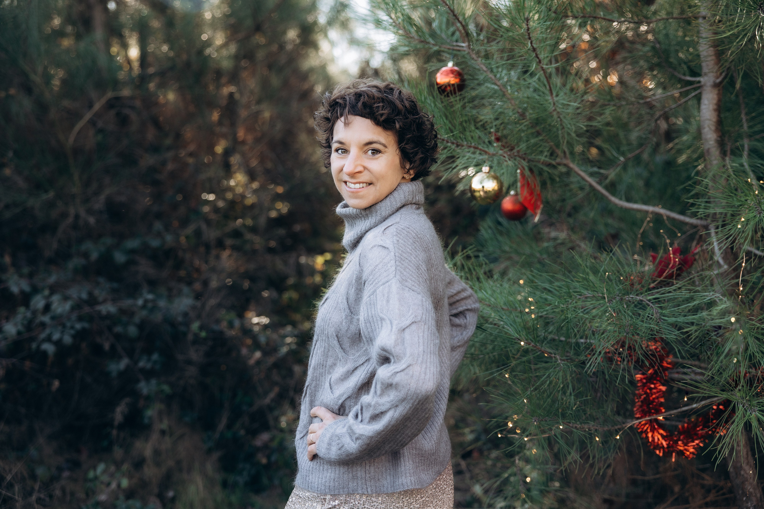 Christmas Love Story at Forêt de Bouconne. Eugénie Smirnova — your photographer in Toulouse and southwest France