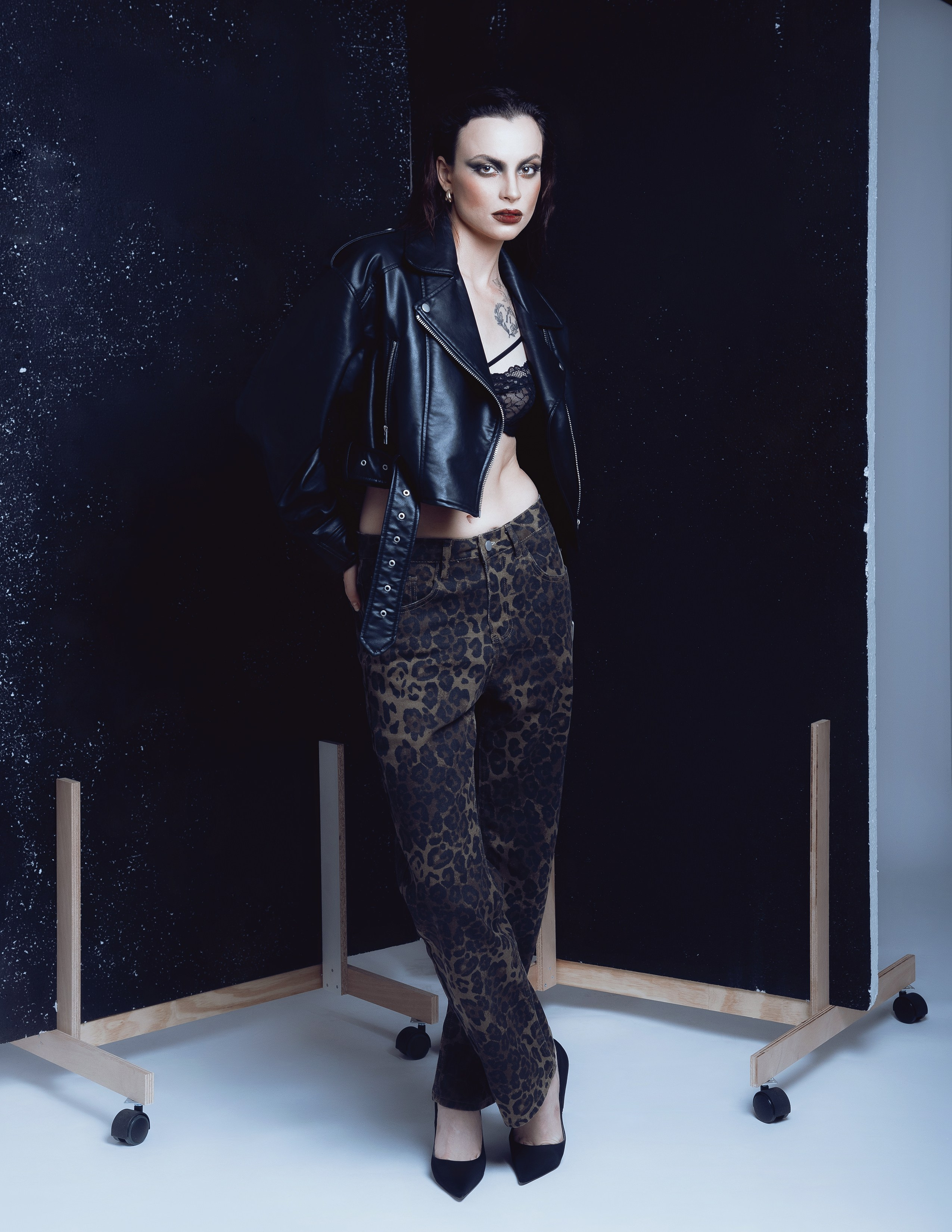 Профессиональная студийная фотосессия для моделей — Стильные портреты в Торревьехе