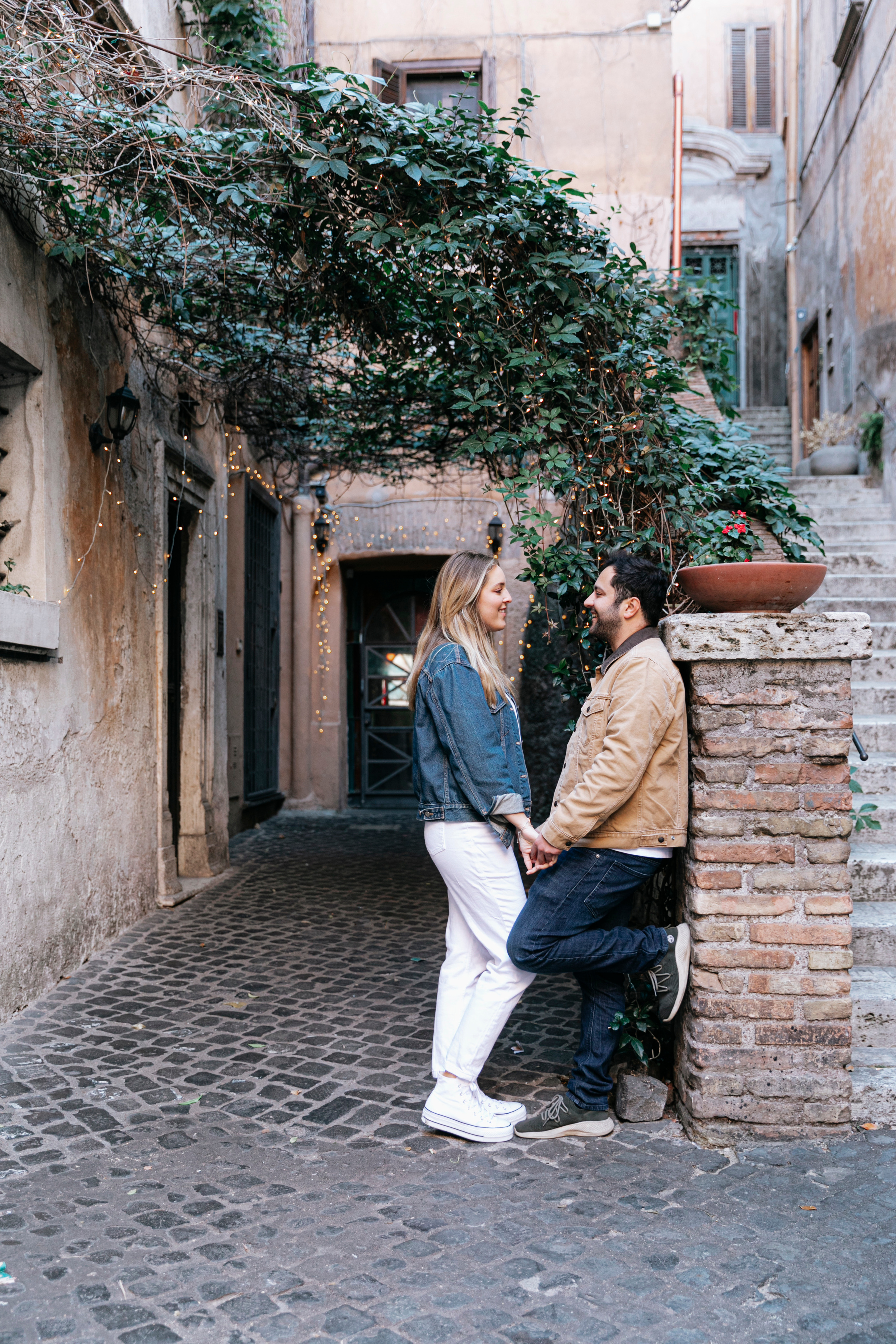 The Roman Streets. Photographer in Rome