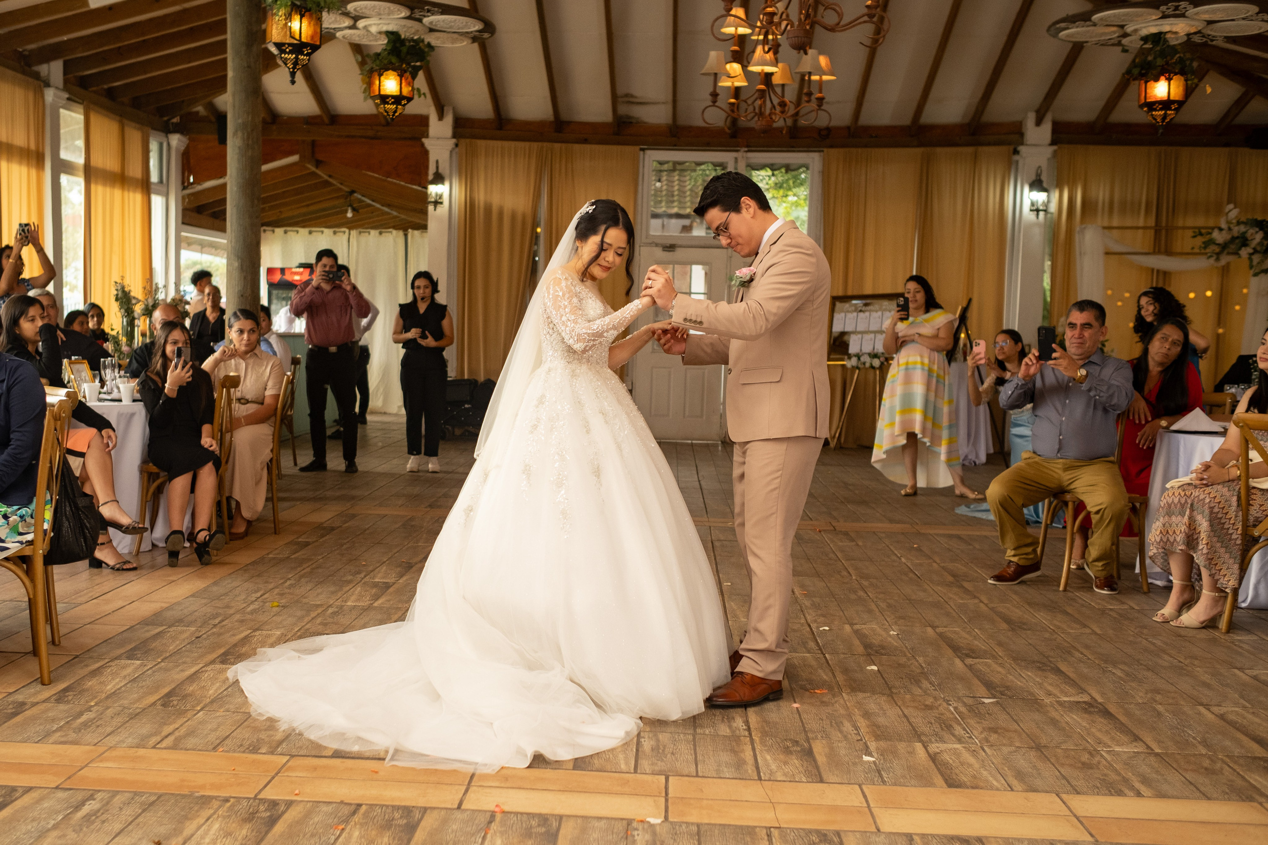 Abi & Gio. Daniel Brand | Fotografía de Bodas y Comercial en Honduras