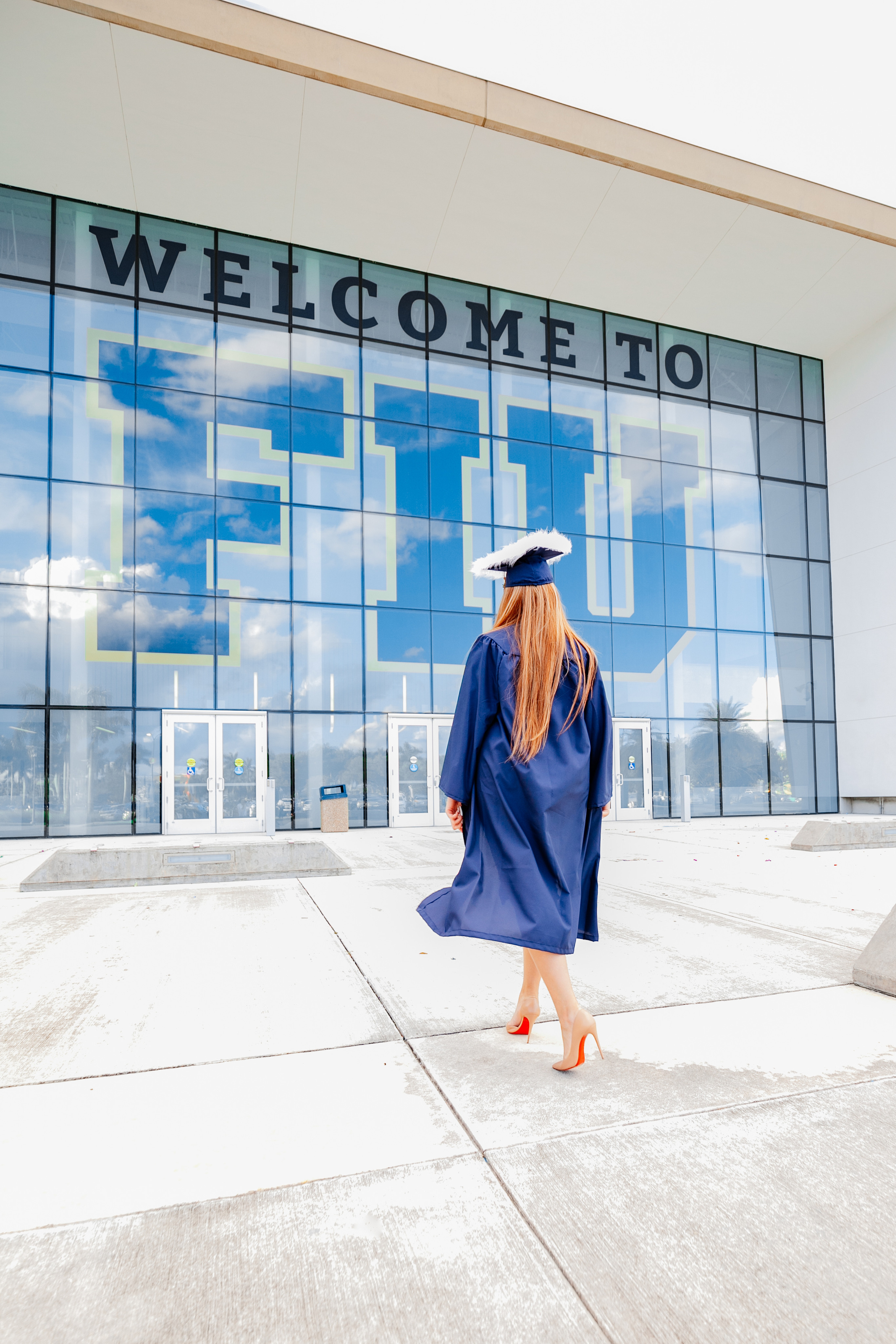 Graduation. Portrait and graduation photographer Marina Simanava