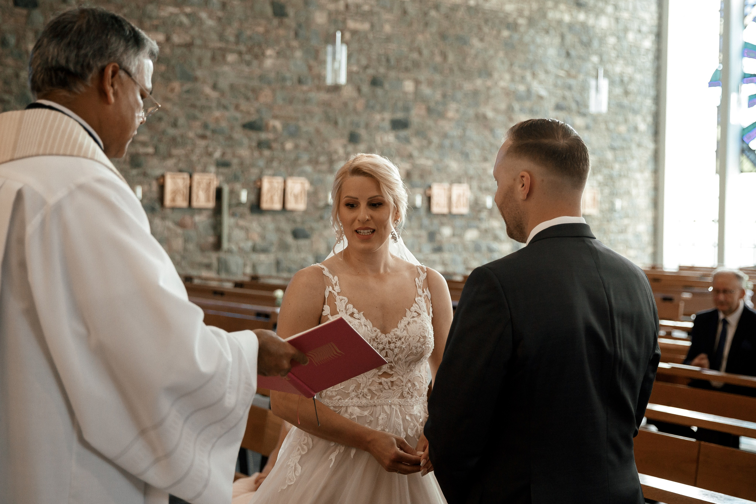 Kirchliche Hochzeit in Herborn. Fotograf NRW aus Wickede Ruhr, Milla Kunst