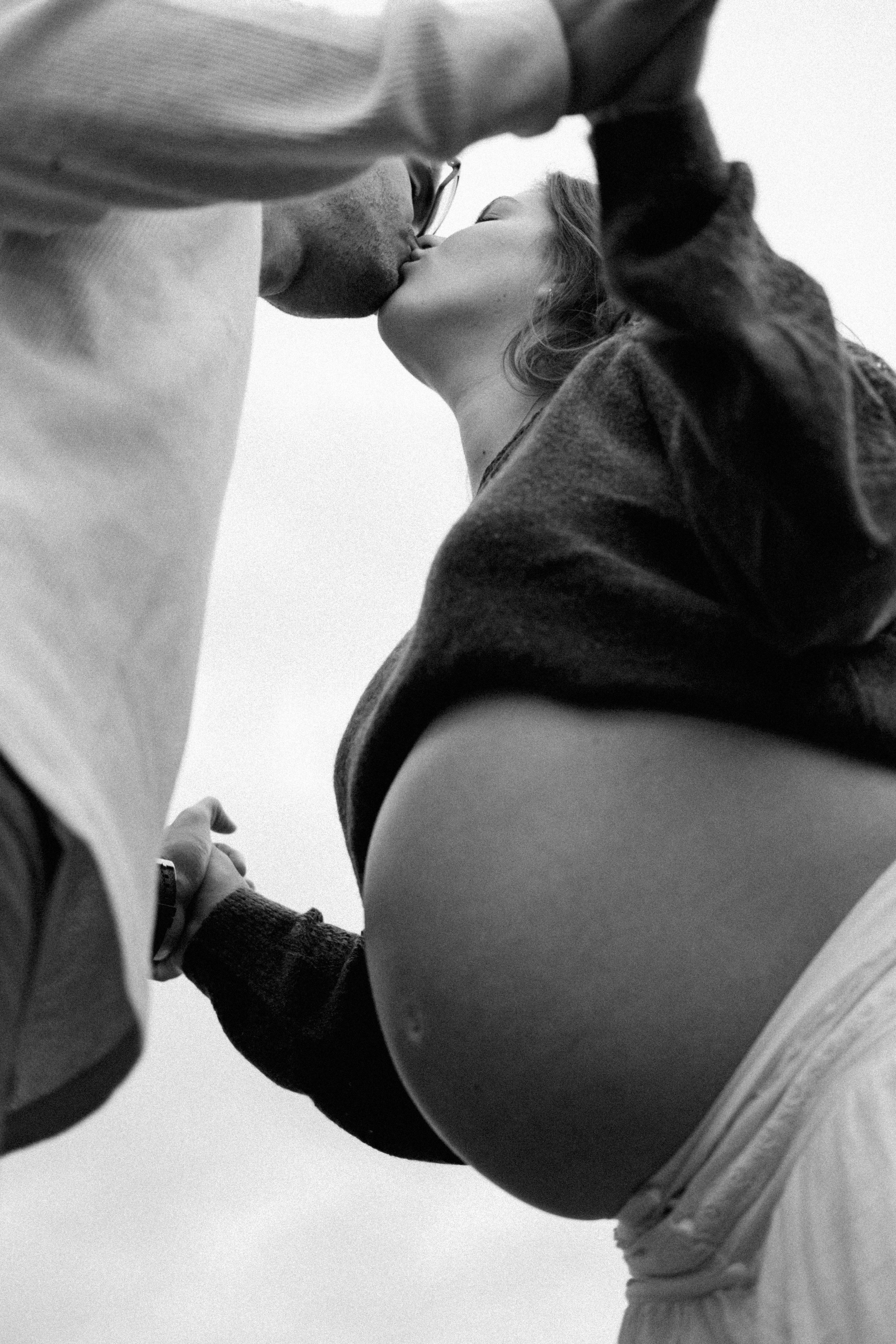 Richmond, VA Maternity Photographer | Editorial & Documentary Portraits. Family Photographer Richmond VA | Anna Dobrovolskaia