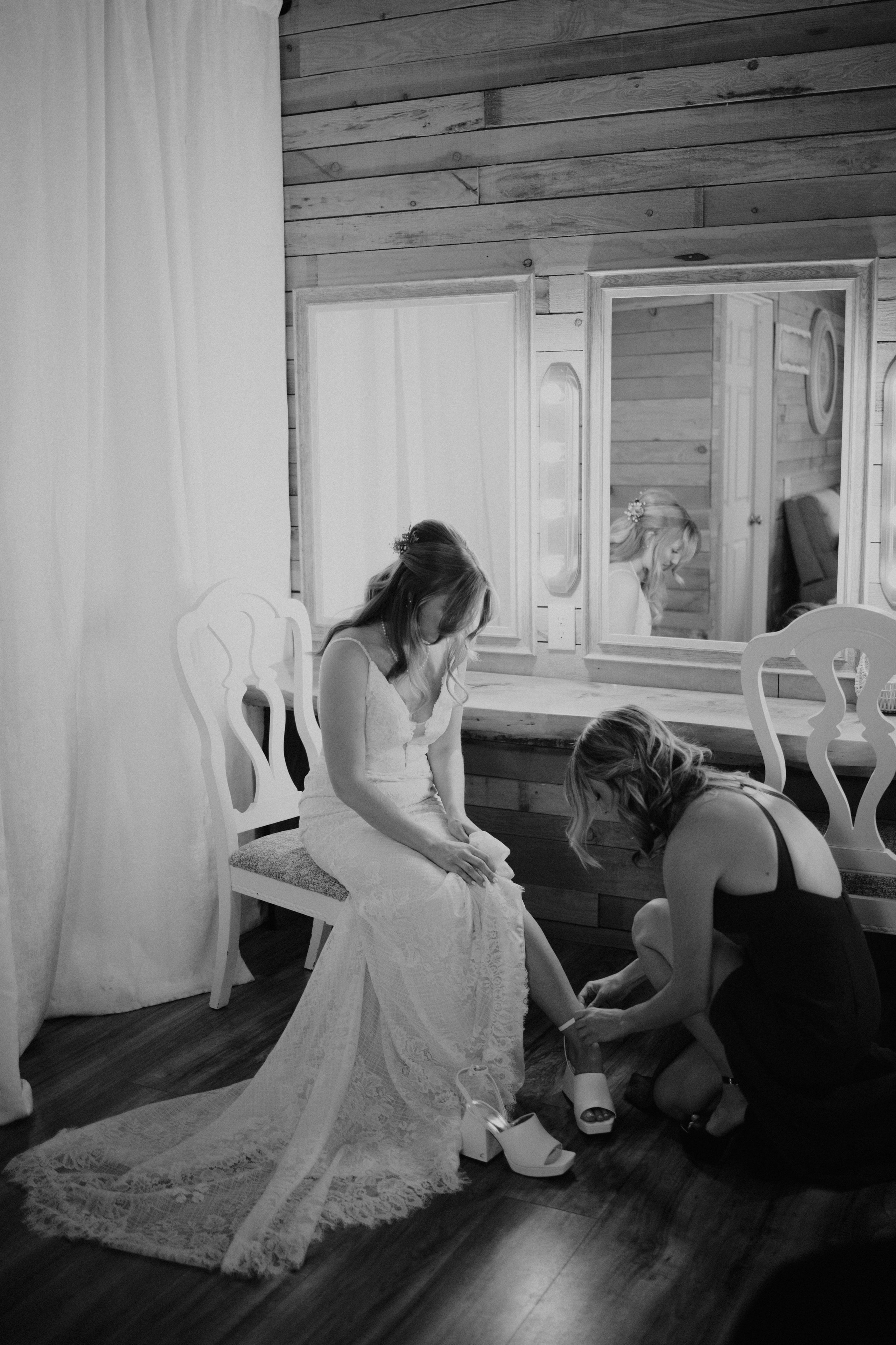 Wedding Photography at Portland Oregon | Jessie & Isaac's Session by Georgy Shishkin | Capturing Moments in Portland, Seattle, Bend & Oregon. Capturing Love in the Heart of the Pacific Northwes