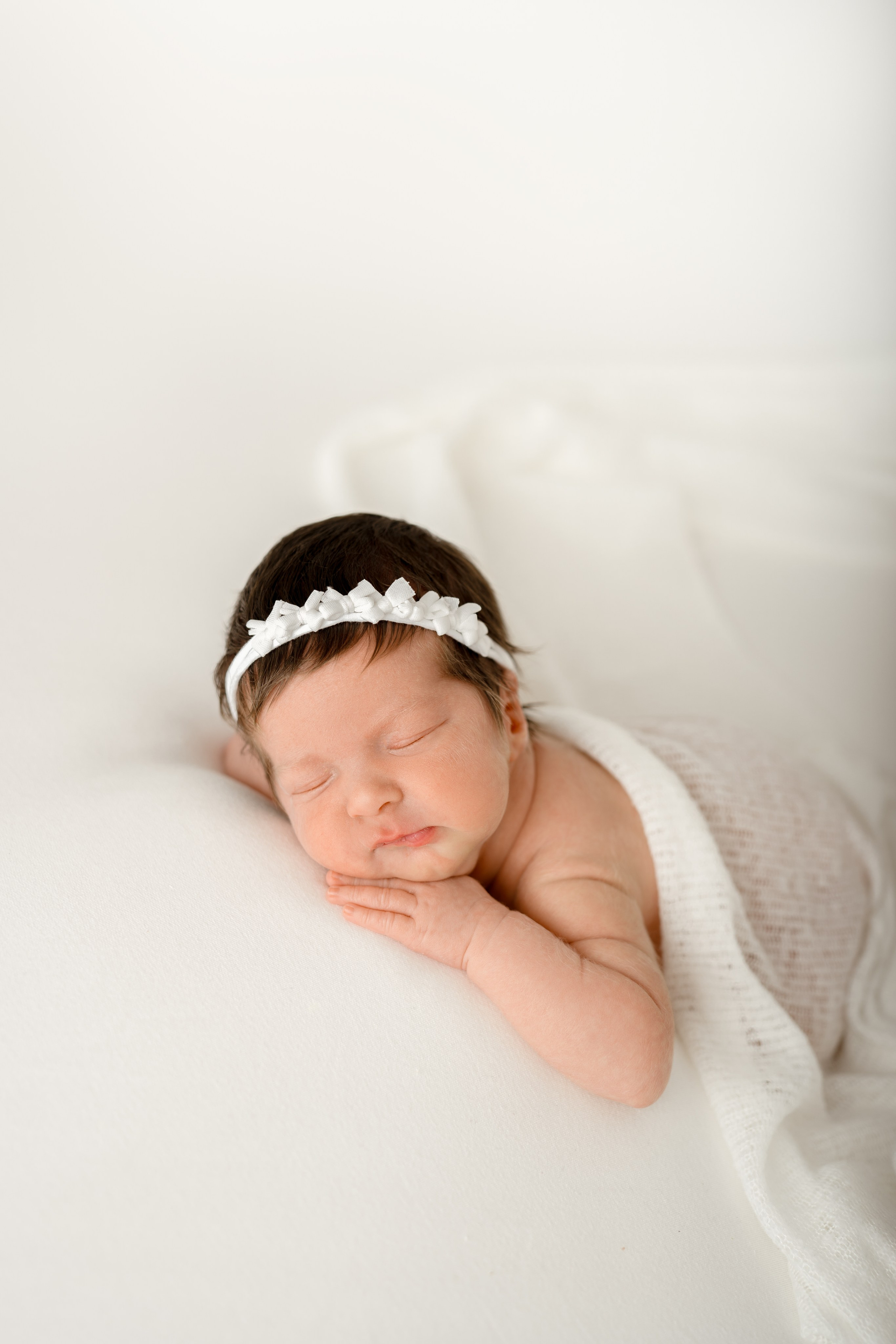 Sesja noworodkowa. Fotograf Łódź - sesja ciążowa, noworodkowa, dziecięca. Studio w Łodzi