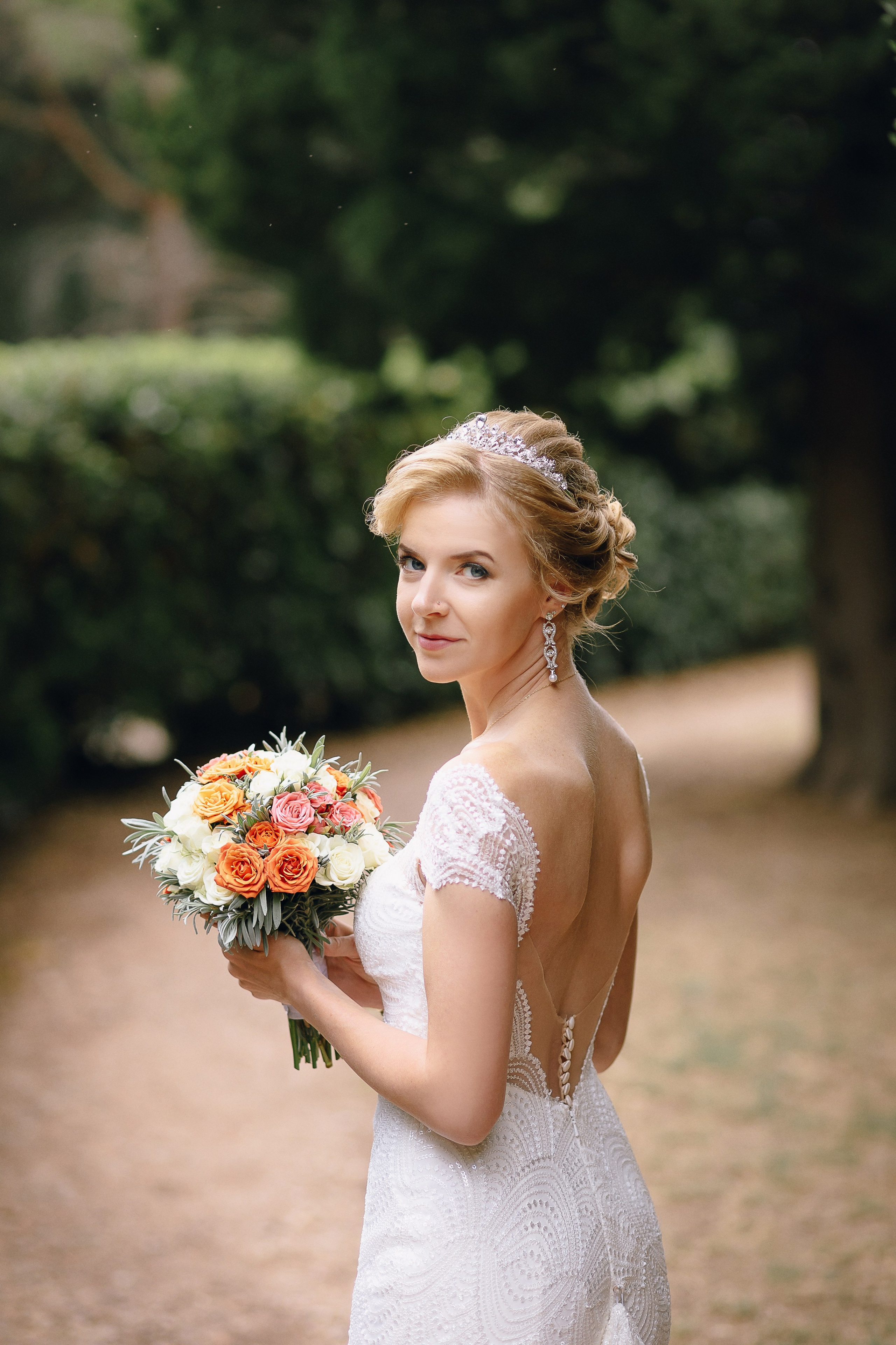 Wedding makeup artist hairdresser in Montenegro. Makeup artist and hairdresser in Montenegro Nadia Lia