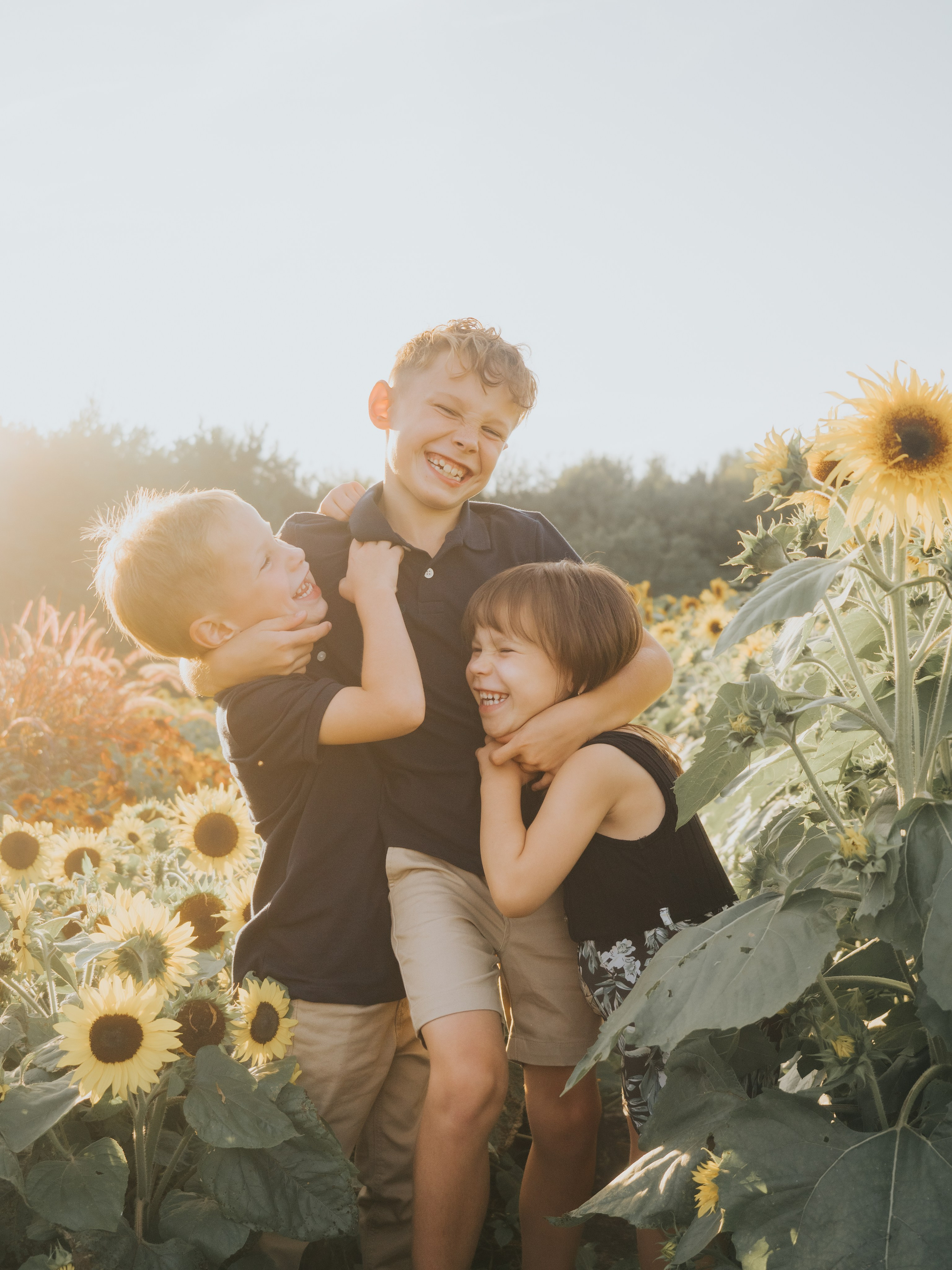 Photographe de Famille à Montréal. Mimosa Studios — Maternity & Family Photographer in Montreal