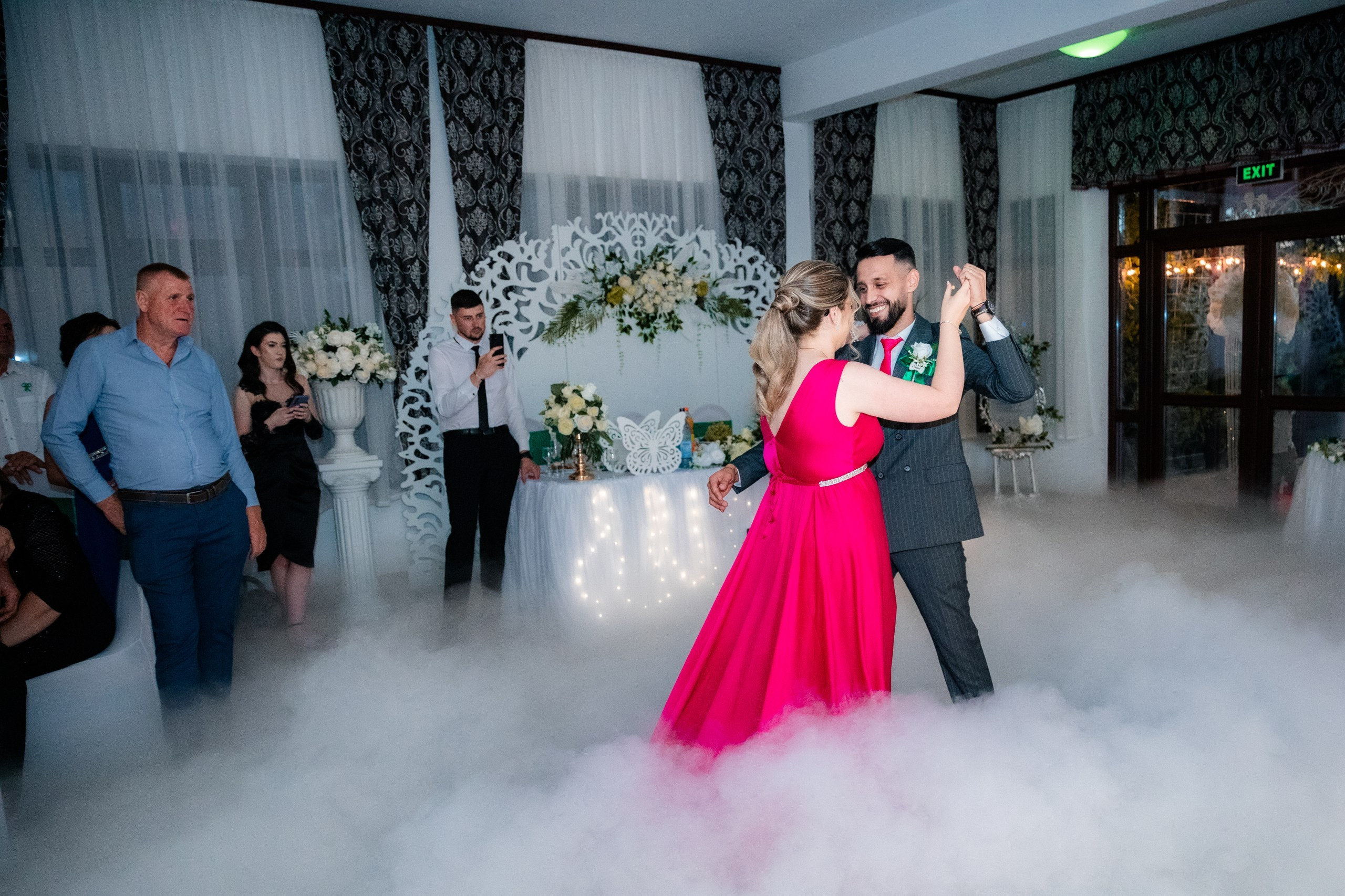 servicii foto. servicii foto Botoșani. servicii foto video Botoșani. fotograf nunta. fotograf evenimente. fotograf nunta Botoșani. Alin chirila. Alin chirila fotograf. Alinofotostudio.- Mire și mireasă – Sergiu & Liliana – ziua nunții, 2024 - Emoții în ziua nunții – Sergiu și Liliana - Dansul mirilor – fotografie artistică nuntă 2024 - Sedinta foto romantică în natură – Sergiu & Liliana - Rochia de mireasă și detalii de nuntă elegante