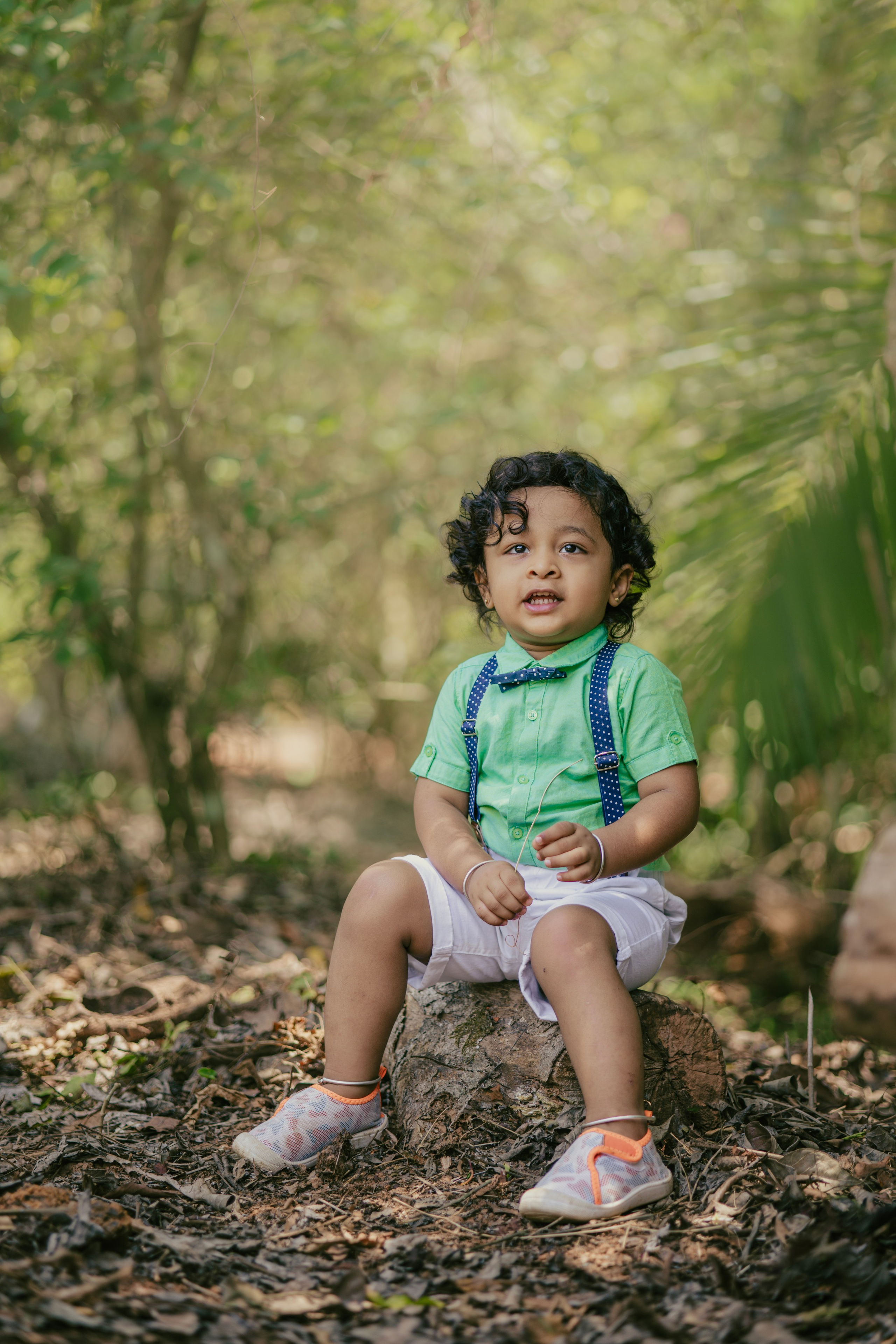I’m a professional photographer specializing in candid wedding photography, pre-wedding photography, portraits, family, maternity, and event photography in Bangalore and across Karnataka. I believe the best photographs come from genuine moments and real emotions.