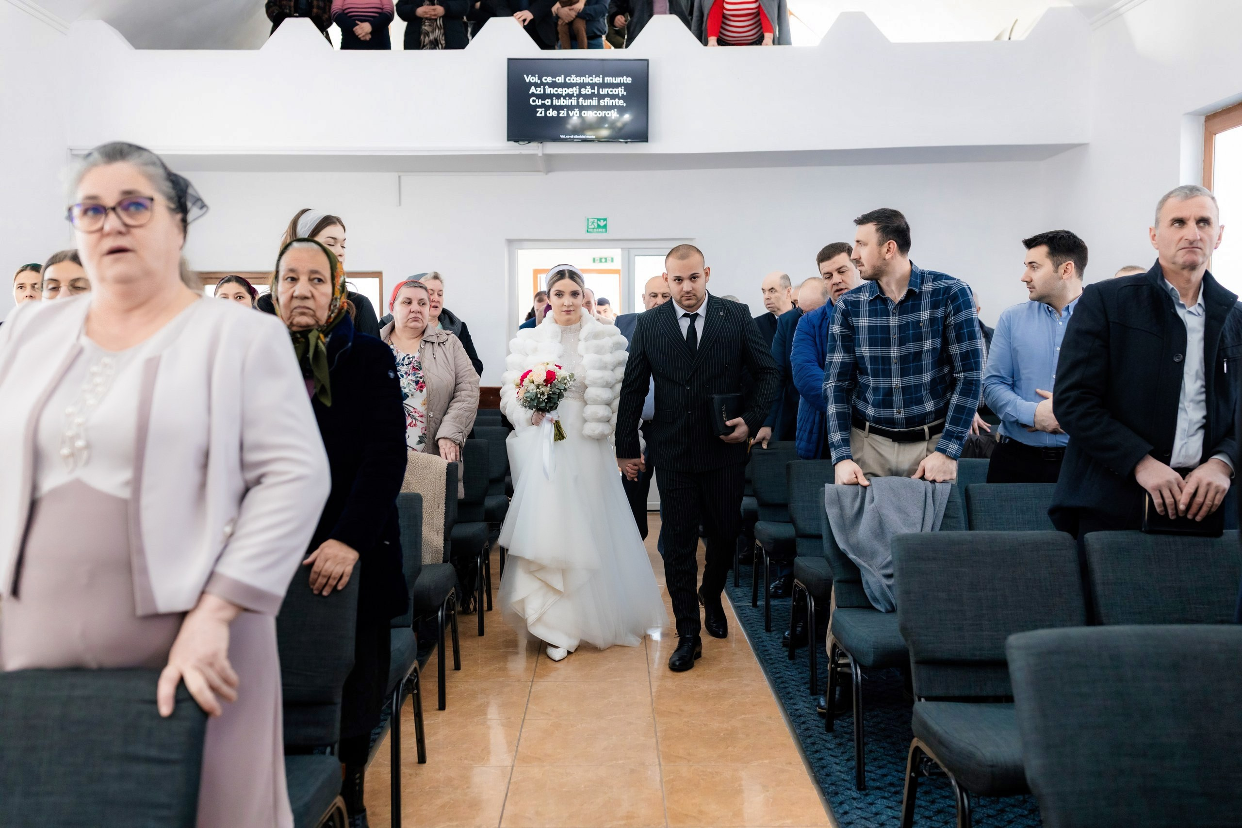 Fotograf nuntă Târgu Neamț – Samuel și Roxana, fotografie autentică realizată de AlinoFotoStudio 2. Fotograf nuntă Iași, Bacău, Suceava și Botoșani – Alin Chirilă surprinzând momente reale de nuntă 3. Fotografie de nuntă cu emoție și credință – AlinoFotoStudio, fotograf povestitor 4. Fotograf profesionist nuntă în Moldova – cadre naturale și pline de emoție 5. Alin Chirilă fotograf nuntă – poveste reală surprinsă prin fotografie 6. Fotograf nuntă cu stil documentar – momente autentice din ziua nunții Pregătiri mireasă acasă – fotografie naturală realizată de Alin Chirilă fotograf nuntă 8. Detalii din ziua nunții – fotograf nuntă Iași și Botoșani, AlinoFotoStudio 9. Emoții din dimineața nunții – fotograf profesionist Moldova 10. Cadre autentice din pregătiri – fotograf nuntă Suceava și Bacău Ceremonie religioasă nuntă – moment emoționant surprins de fotograf Alin Chirilă 12. Nuntă cu valori creștine – fotografie din biserică realizată cu discreție 13. Rugăciune și emoție în ziua nunții – fotograf nuntă Târgu Neamț 14. Legământ în fața lui Dumnezeu – fotografie de nuntă autentică 15. Fotograf nuntă biserică – momente sincere și pline de semnificație Petrecere de nuntă – cadre naturale realizate de AlinoFotoStudio 17. Bucurie și dans la nuntă – fotograf nuntă Iași și împrejurimi 18. Momente autentice de la restaurant – fotograf nuntă Bacău Suceava 19. Atmosferă de nuntă surprinsă discret – Alin Chirilă fotograf -AlinoFotoStudio – fotograf nuntă cu abordare naturală și emoțională 21. Alin Chirilă fotograf – povestitor prin fotografie de nuntă 22. Fotograf nuntă în Moldova – stil documentar și autentic 23. Fotografie de nuntă sinceră și elegantă – AlinoFotoStudio- Fotograf nuntă Iași Bacău Suceava Botoșani – Alin Chirilă AlinoFotoStudio 26. Fotograf nuntă Târgu Neamț și Moldova – fotografie profesională de eveniment 27. Fotograf nuntă cu valori creștine și stil documentar – AlinoFotoStudio - Alin Chirilă – AlinoFotoStudio Fotograf nuntă Iași • Bacău • Suceava • Botoșani - Samuel & Roxana, Târgu Neamț -Momente reale, trăite sincer și păstrate pentru totdeauna.