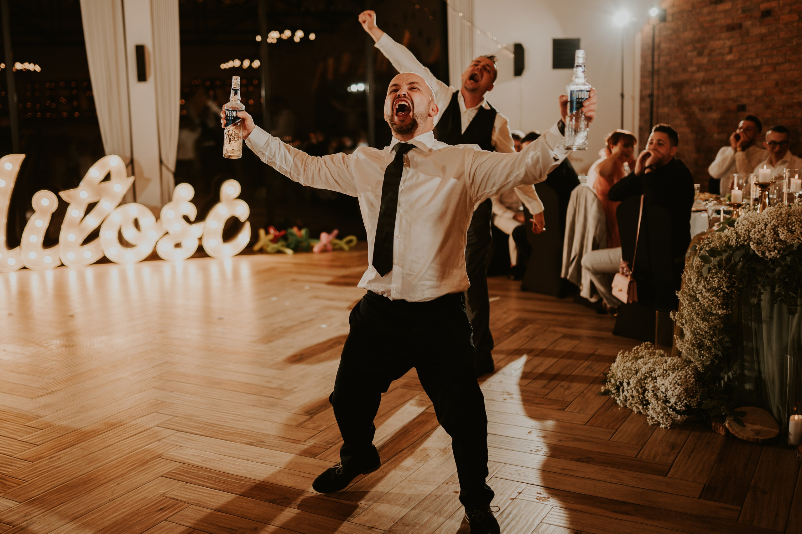 Trzy Drzewa: wspaniała uroczystość Wiktorii i Kamila. Karkowskafoto - fotografia miłości