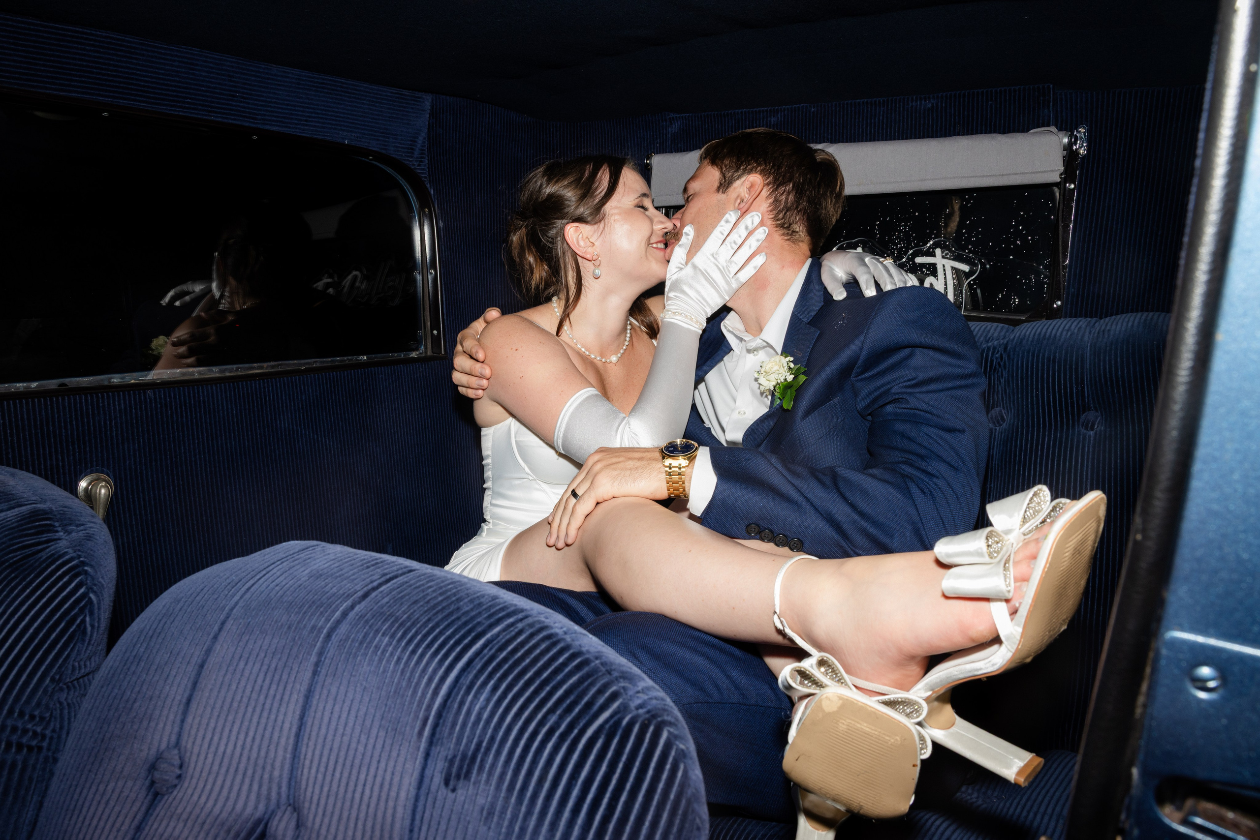 Lester & Annalise’s Romantic Summer Wedding at Gassaway Mansion in Greenville, SC. Wedding and portrait photography in Greenville SC