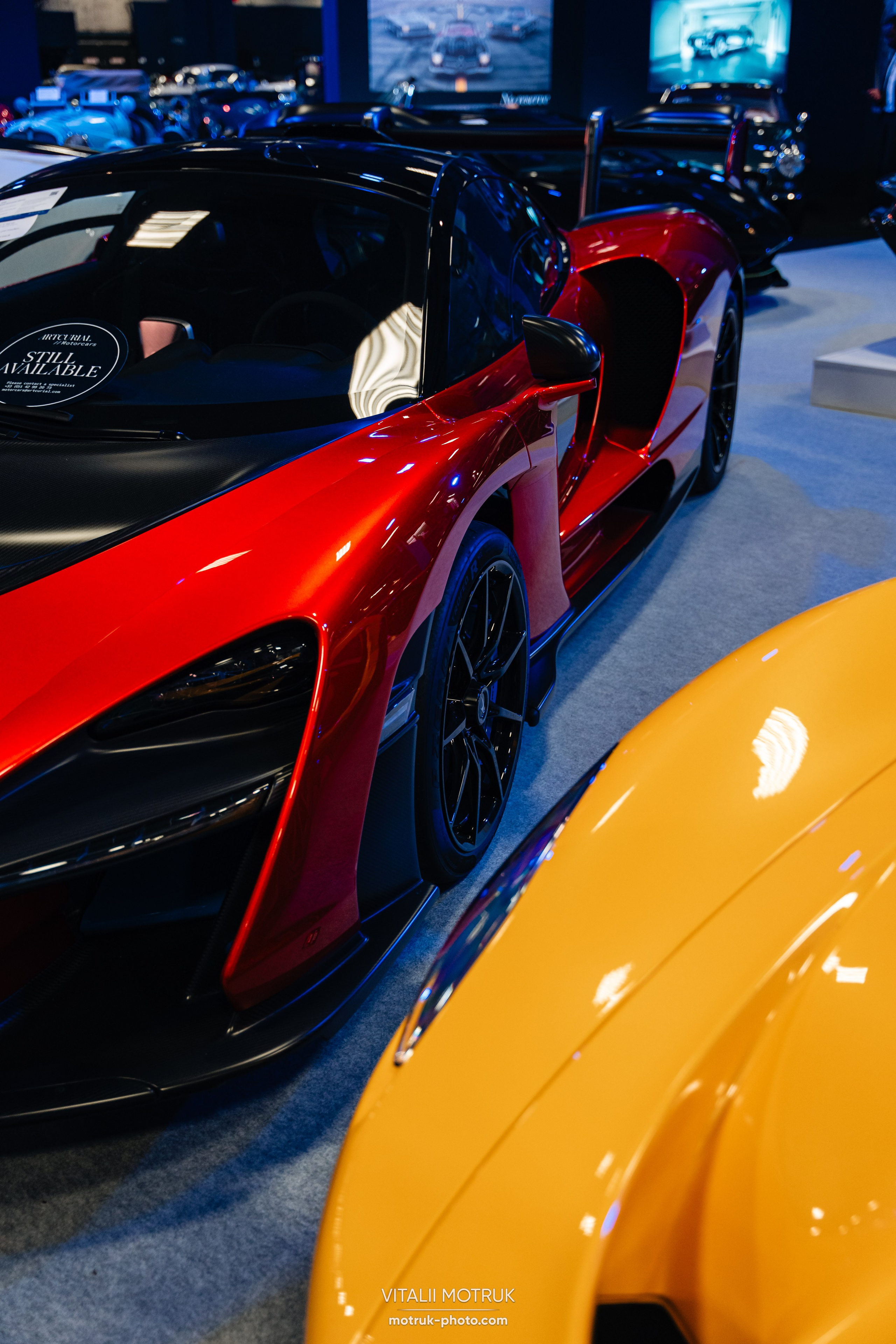 Retromobile-2024. Photographe de voitures à Paris — Vitalii Motruk