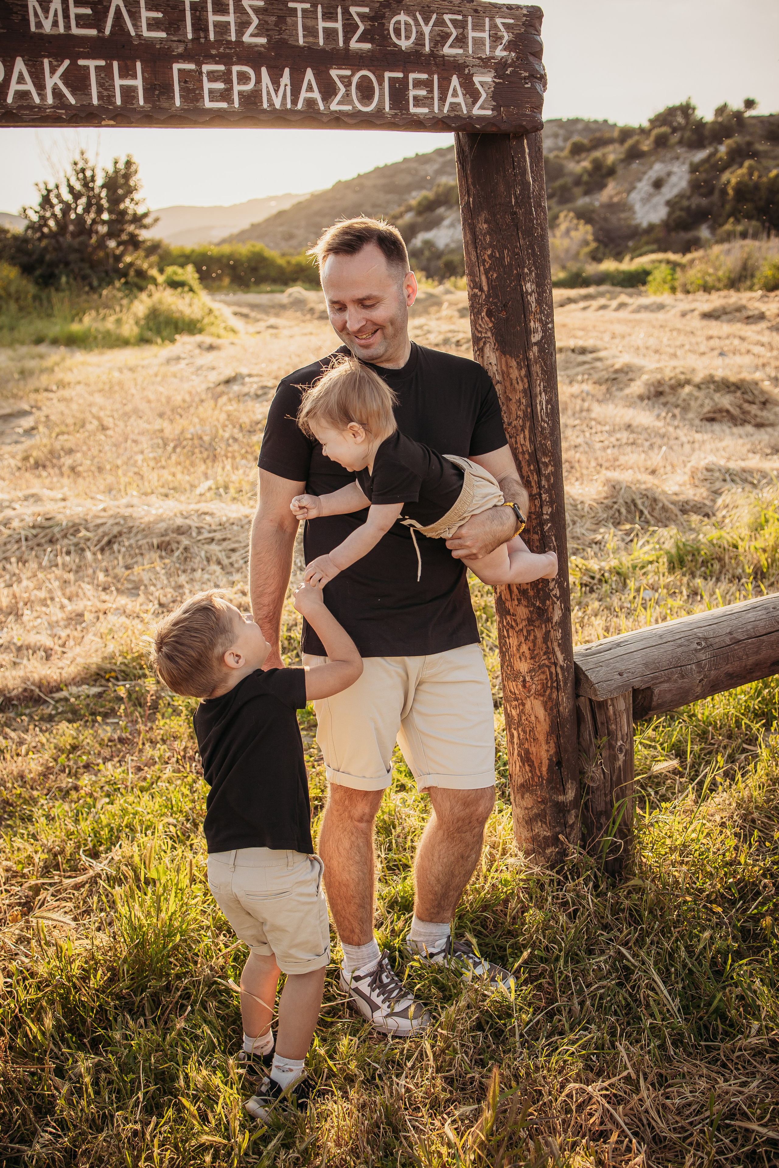 Family photoshoot. Photographer in Cyprus
