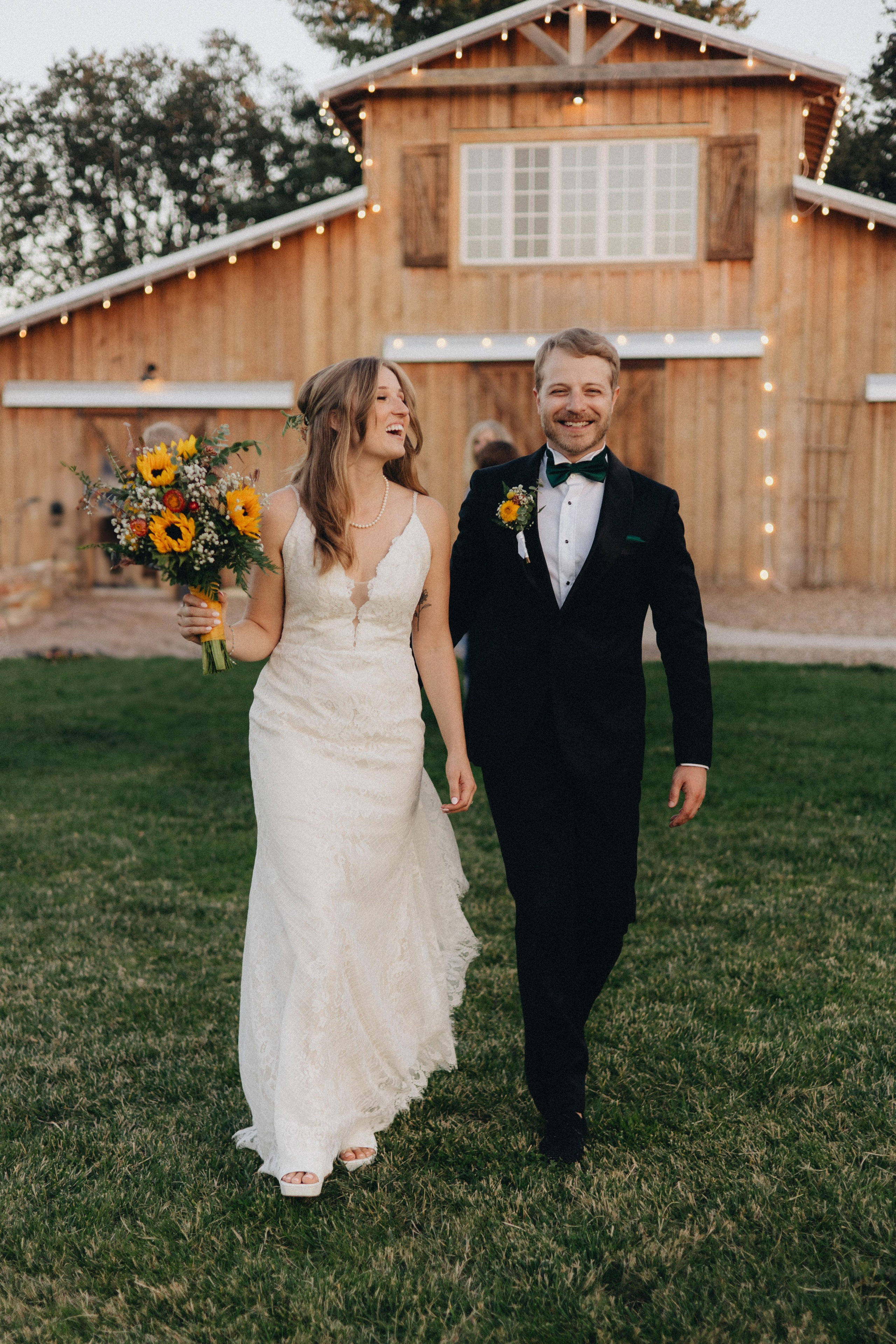 Wedding Photography at Portland Oregon | Jessie & Isaac's Session by Georgy Shishkin | Capturing Moments in Portland, Seattle, Bend & Oregon. Capturing Love in the Heart of the Pacific Northwes