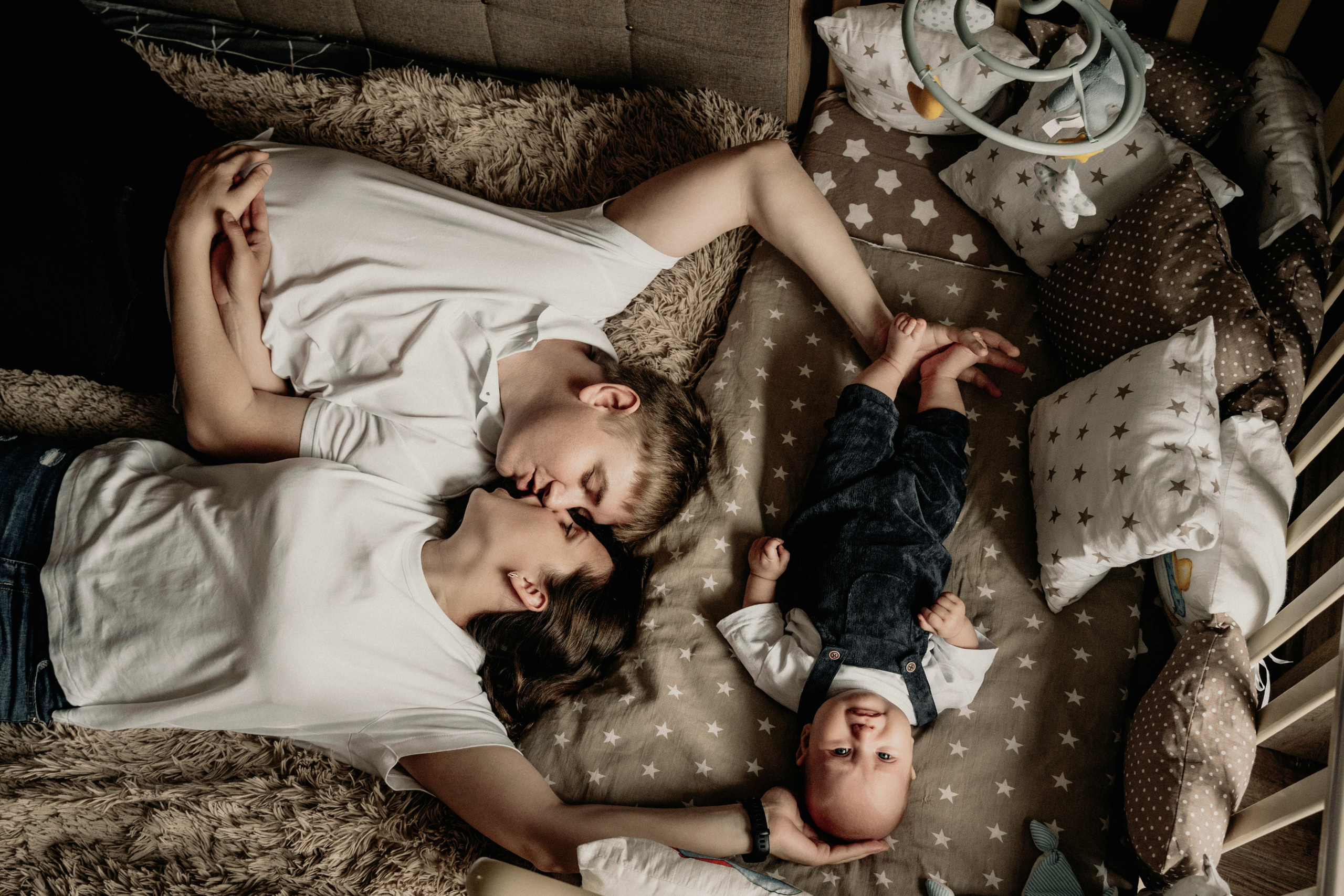 Mother & Newborn Photography – Intimate & Emotional. Alisa Tant — Family and newborn photographer Bucks County, Montgomery county, Philadelphia, NJ