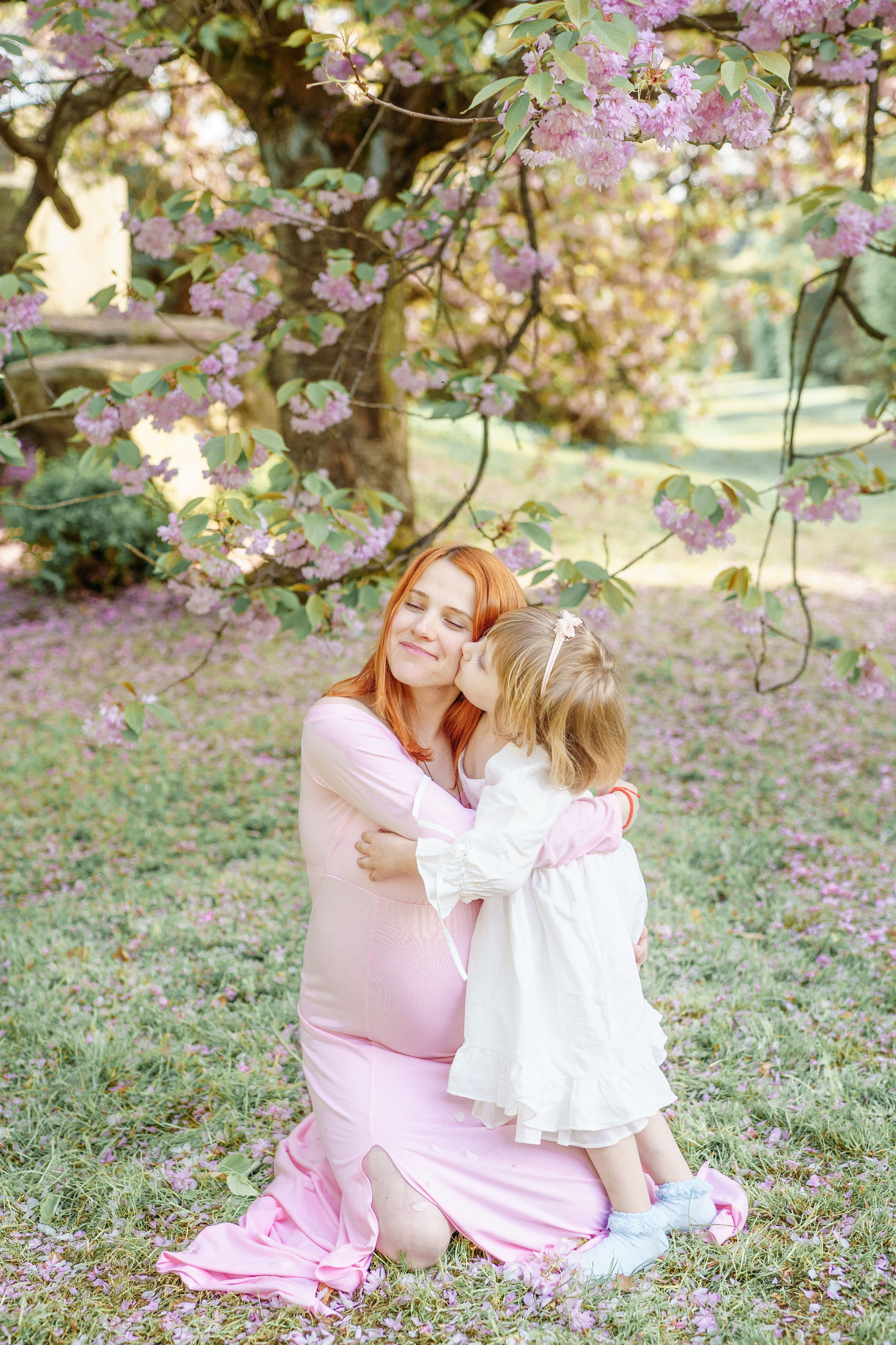 Sesja w plenerze. Fotograf Łódź - sesja ciążowa, noworodkowa, dziecięca. Studio w Łodzi