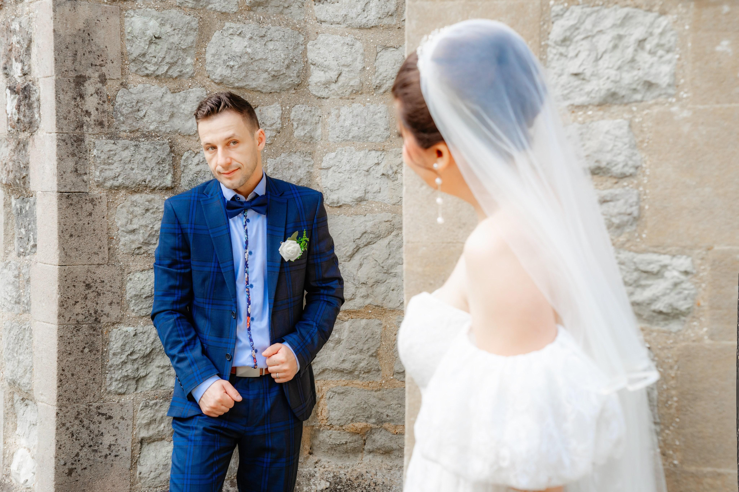 Sedinta foto romantica a mirilor intr-o locatie pitoreasca. Momente intime si romantice surprinse intr-o sedinta foto speciala a mirilor, realizata de Tantan Ionut.