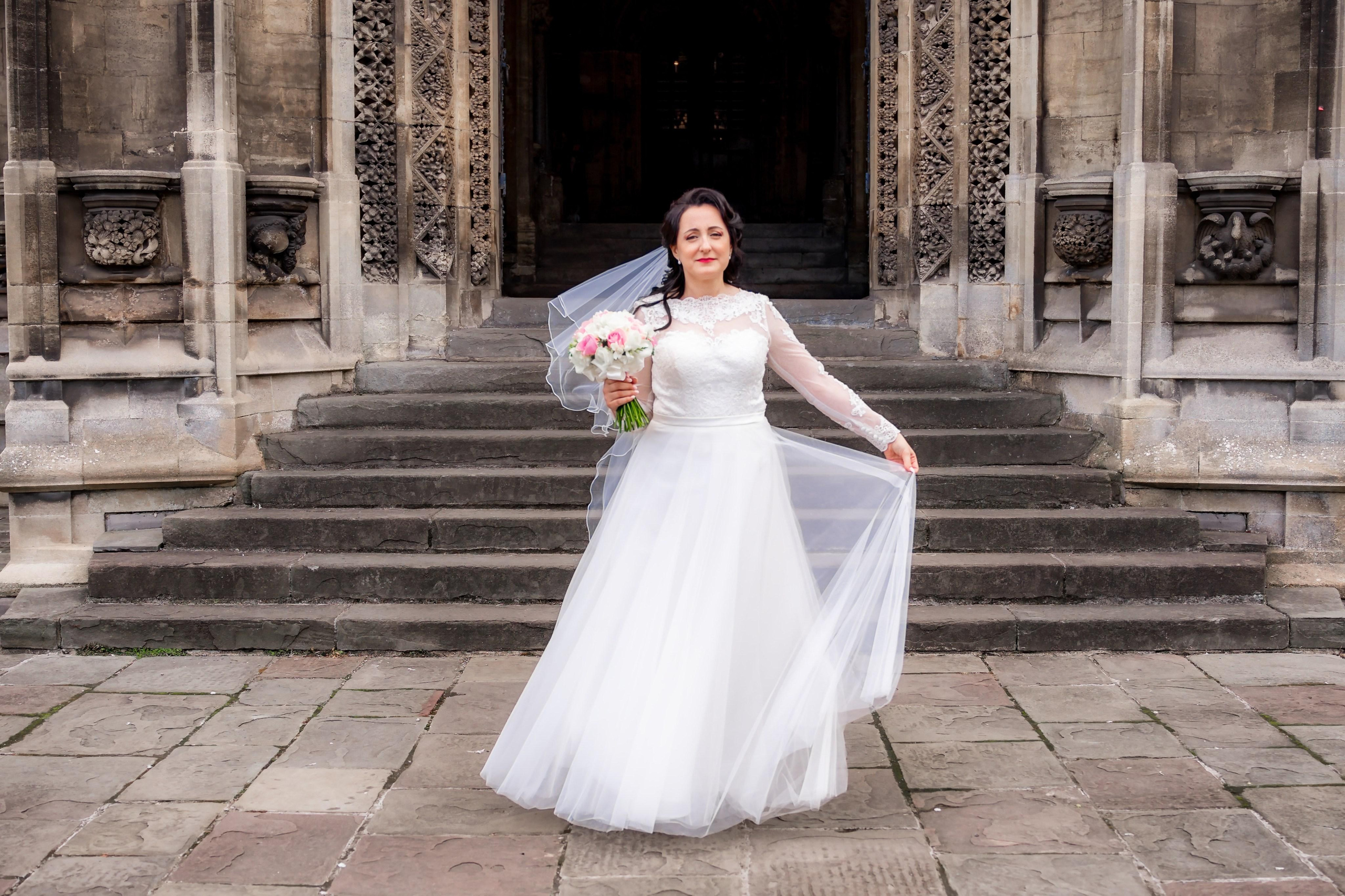 Servicii foto video nunta profesionale Tantan Ionut, portofoliu nunta. Descopera calitatea serviciilor foto-video pentru nunta oferite de Tantan Ionut. Contacteaza-ne pentru o oferta personalizata.