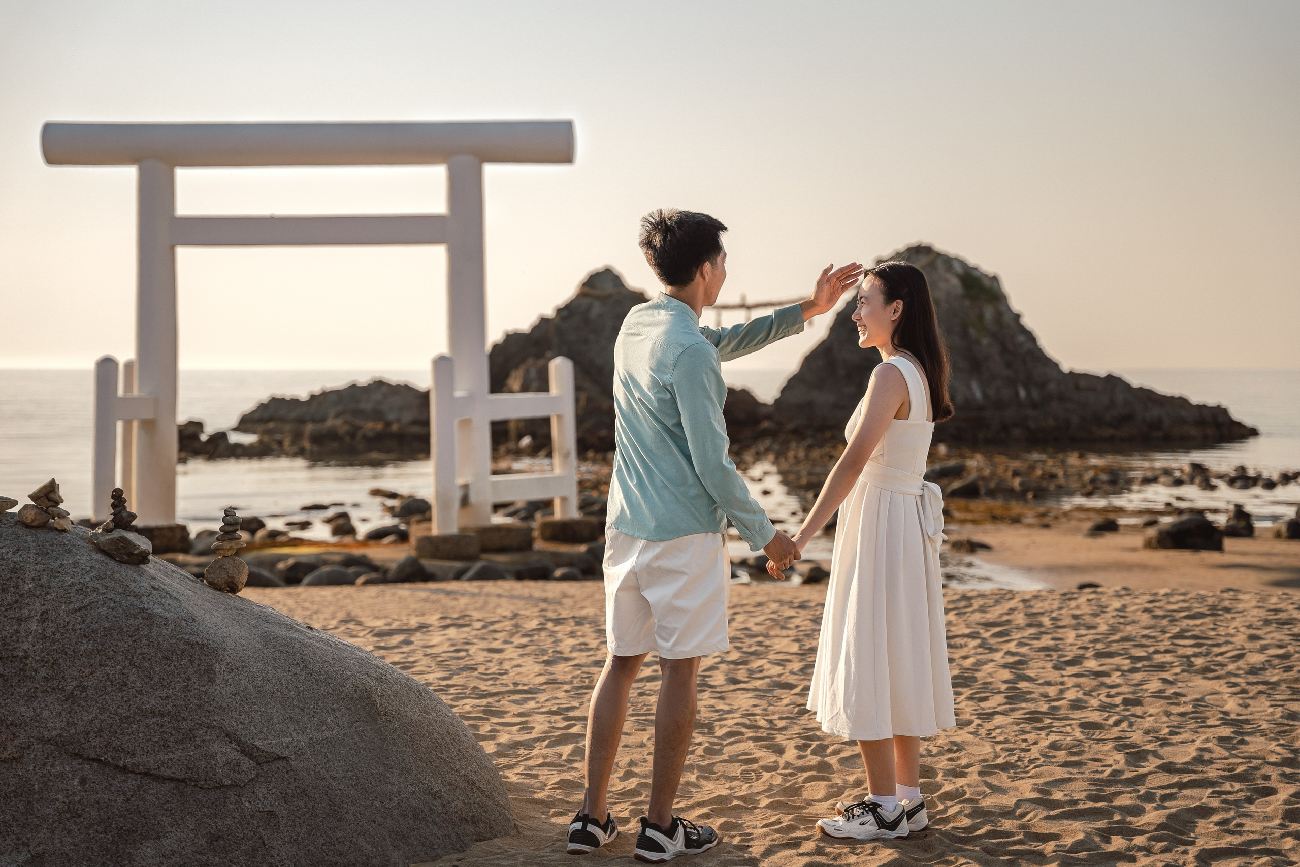 Fukuoka Couple Photoshoot: Roses, Totoro Forest & Sunset Love Story