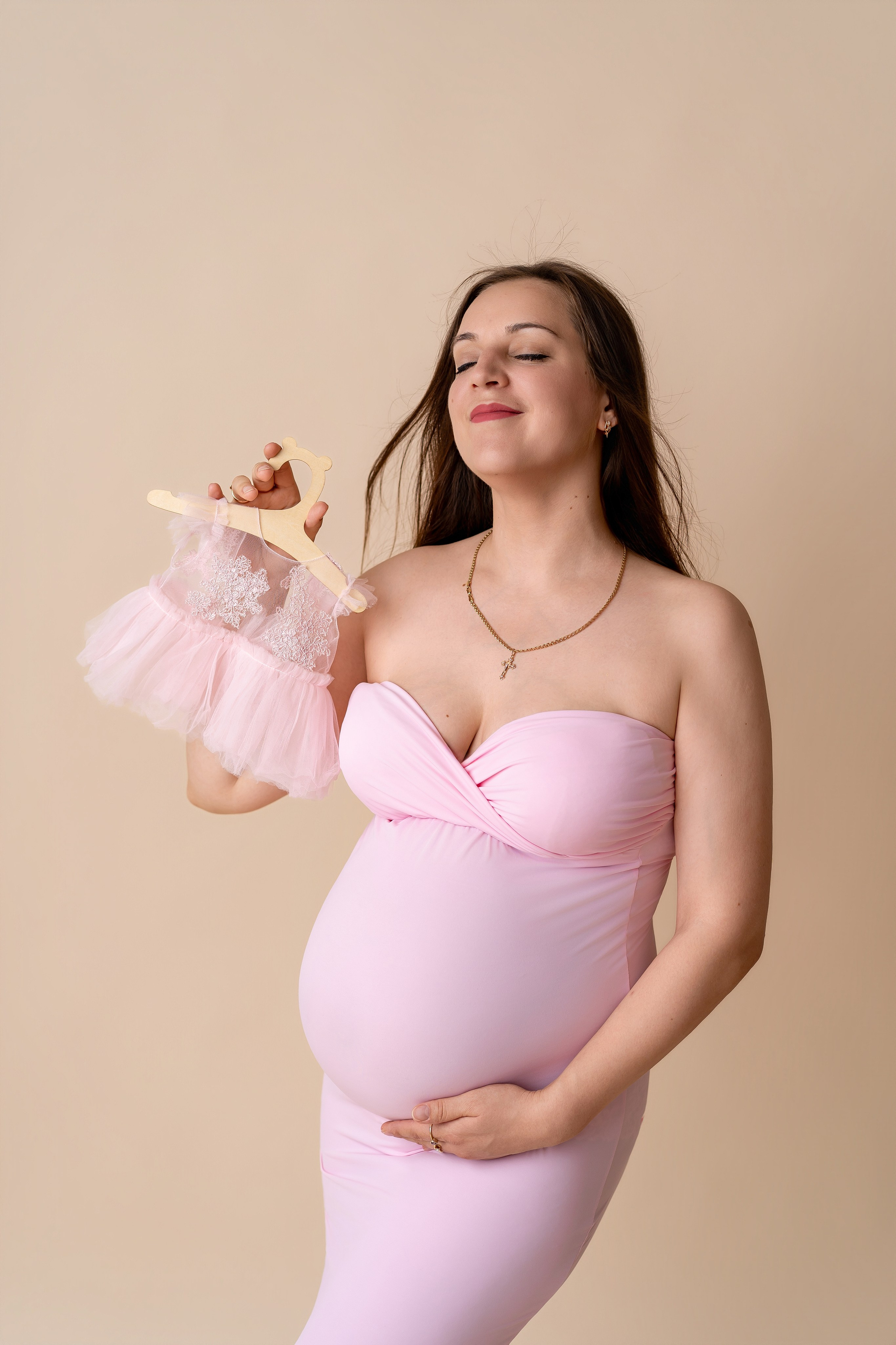 Babybauchshooting in Berlin – Elegant & Natürlich