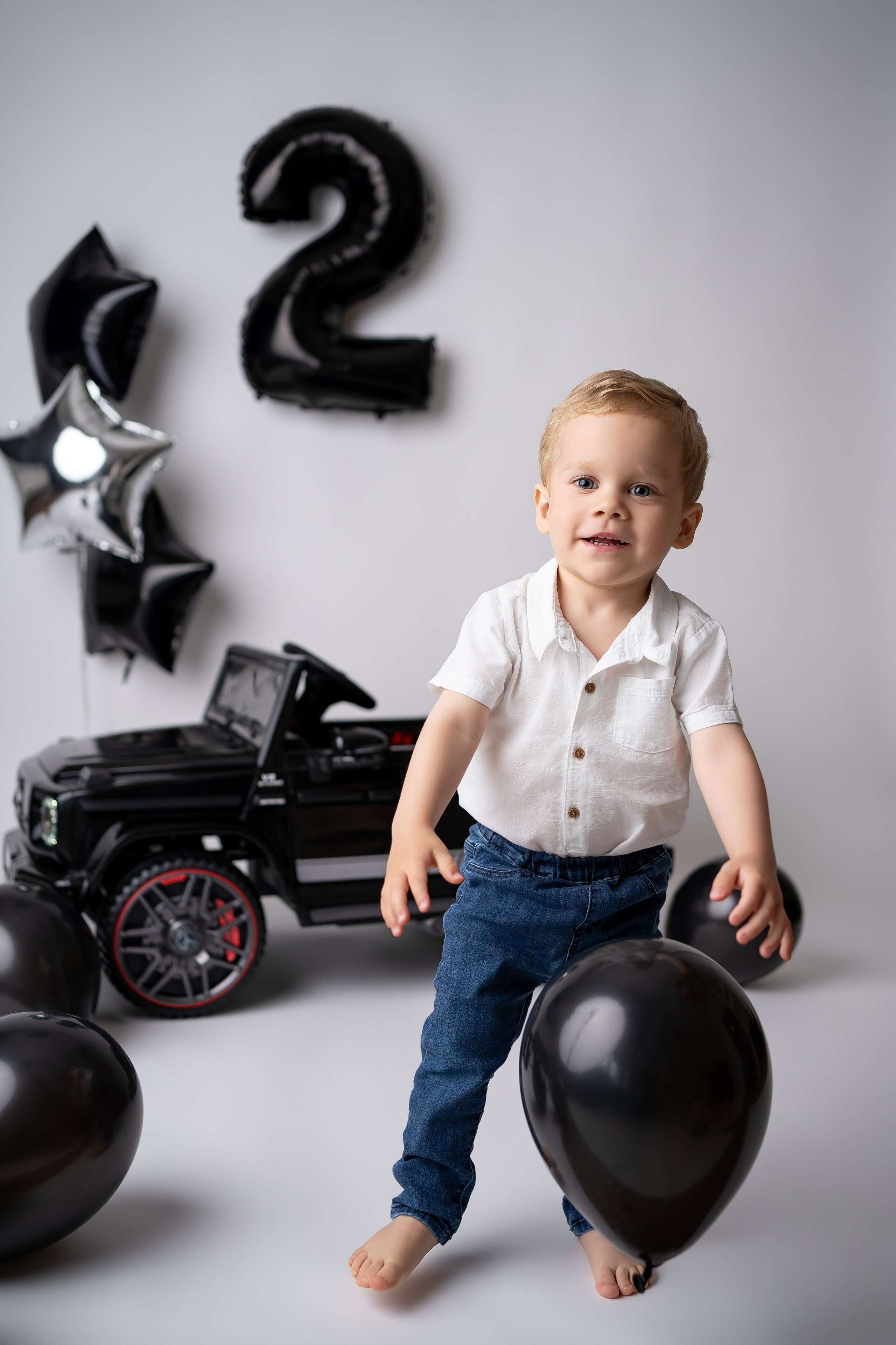 Minimalist Birthday Photoshoot in Berlin