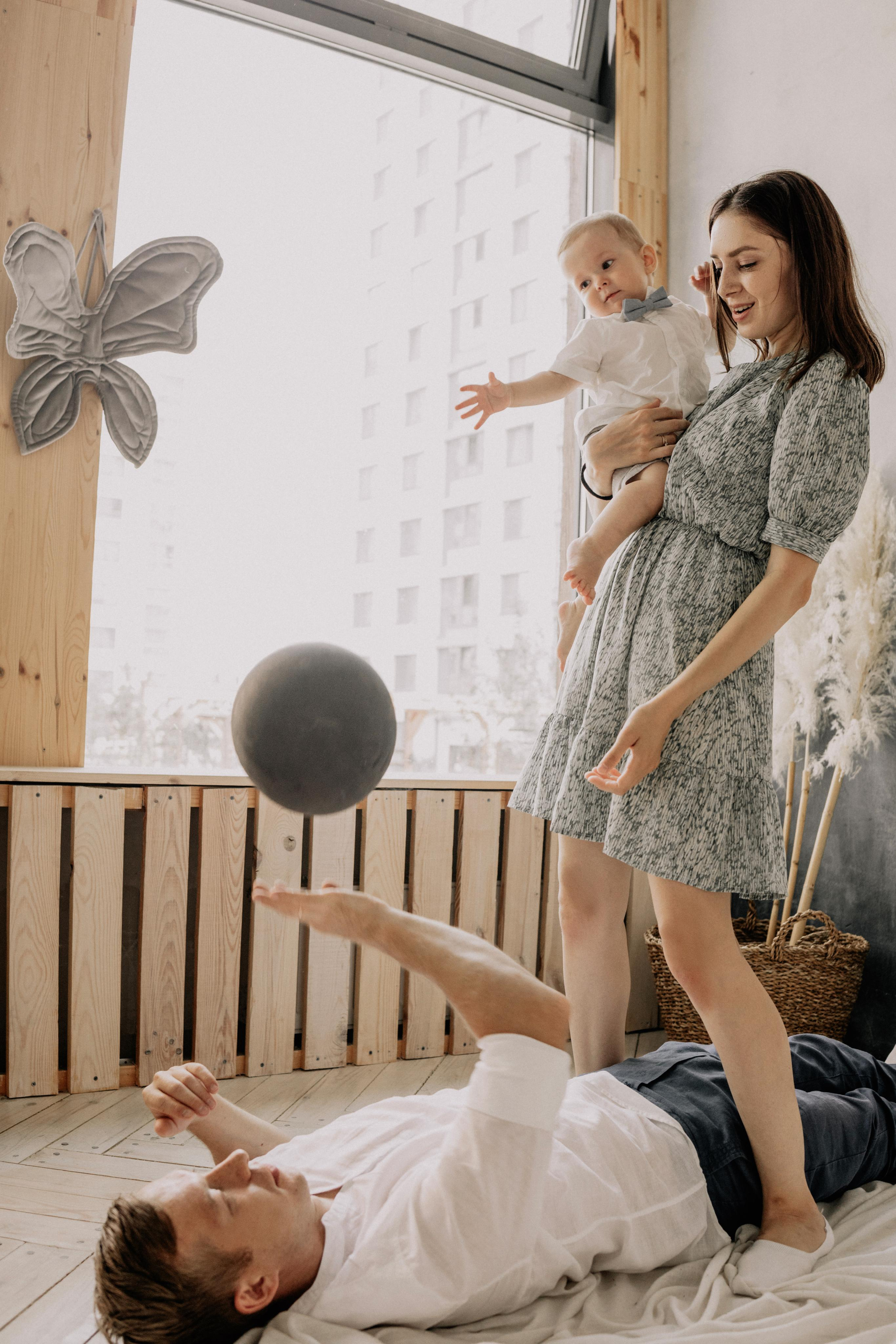 First Birthday Photography – Playful & Heartwarming Session. Alisa Tant — Family and newborn photographer Bucks County, Montgomery county, Philadelphia, NJ