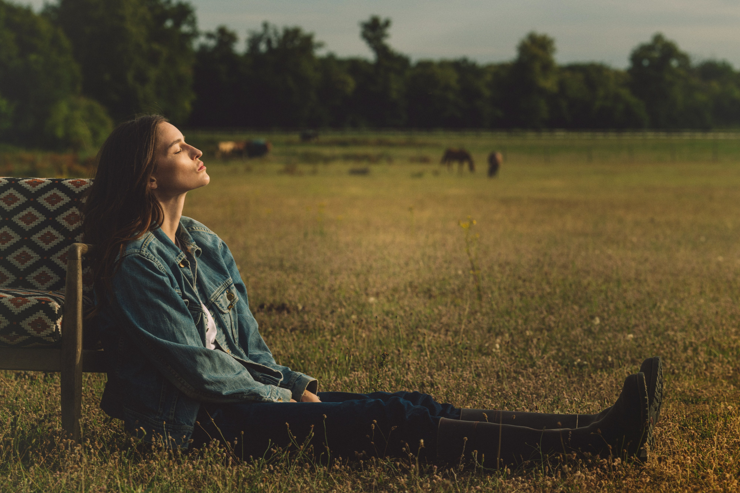 Cowgirl Spirit: An Equestrian Portrait Session in Chantilly