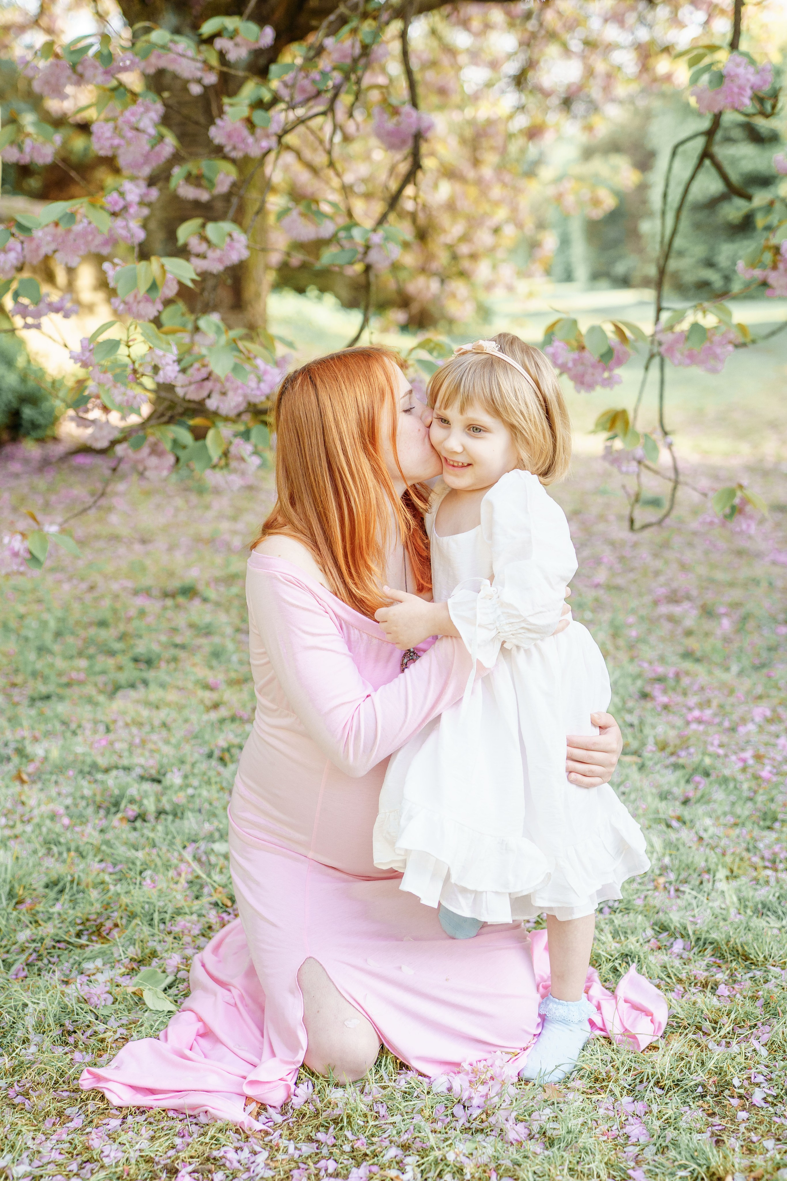 Sesja w plenerze. Fotograf Łódź - sesja ciążowa, noworodkowa, dziecięca. Studio w Łodzi