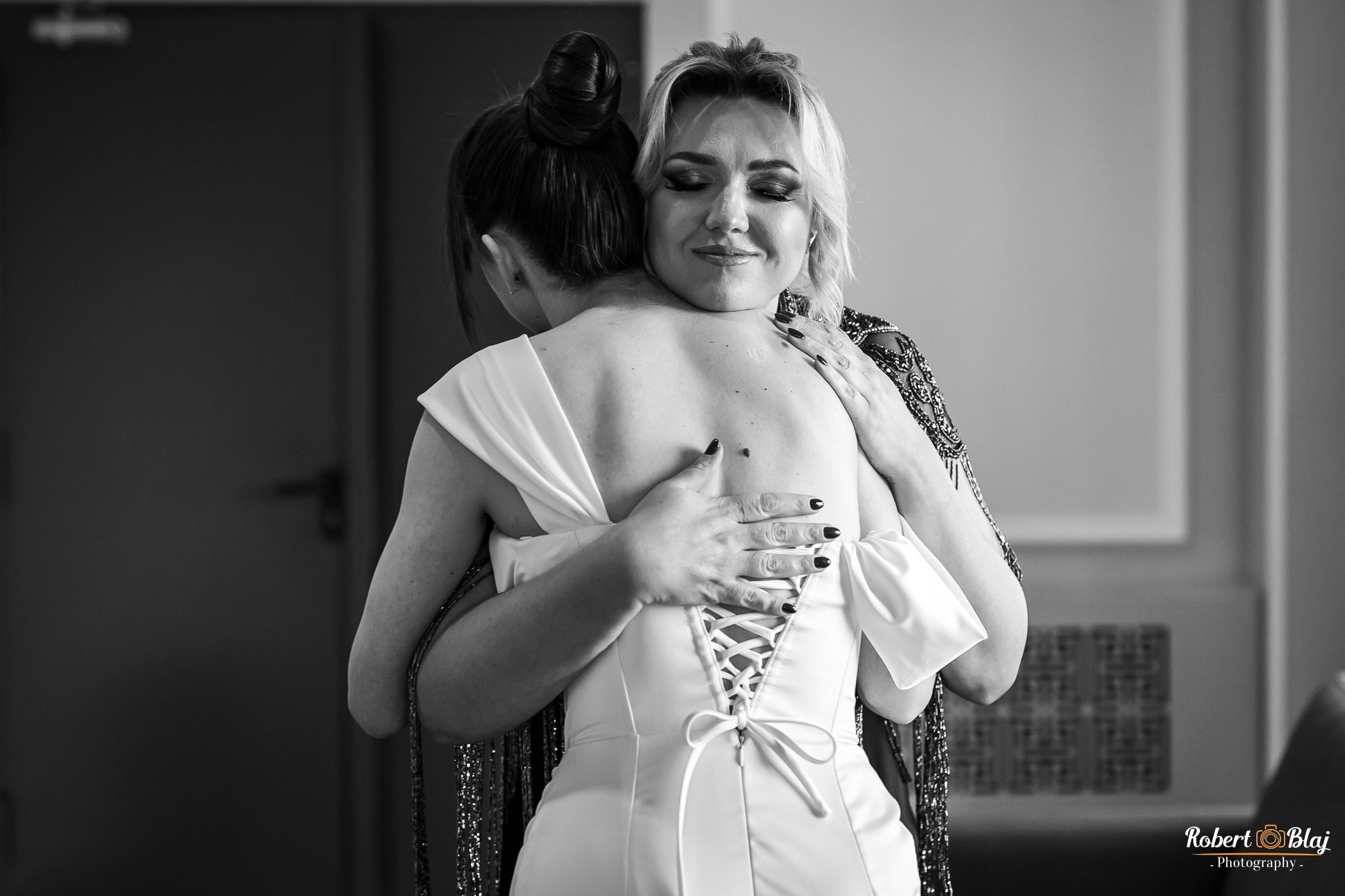 Fotograf de nuntă. Robert Blaj - Fotograf Nuntă Iași