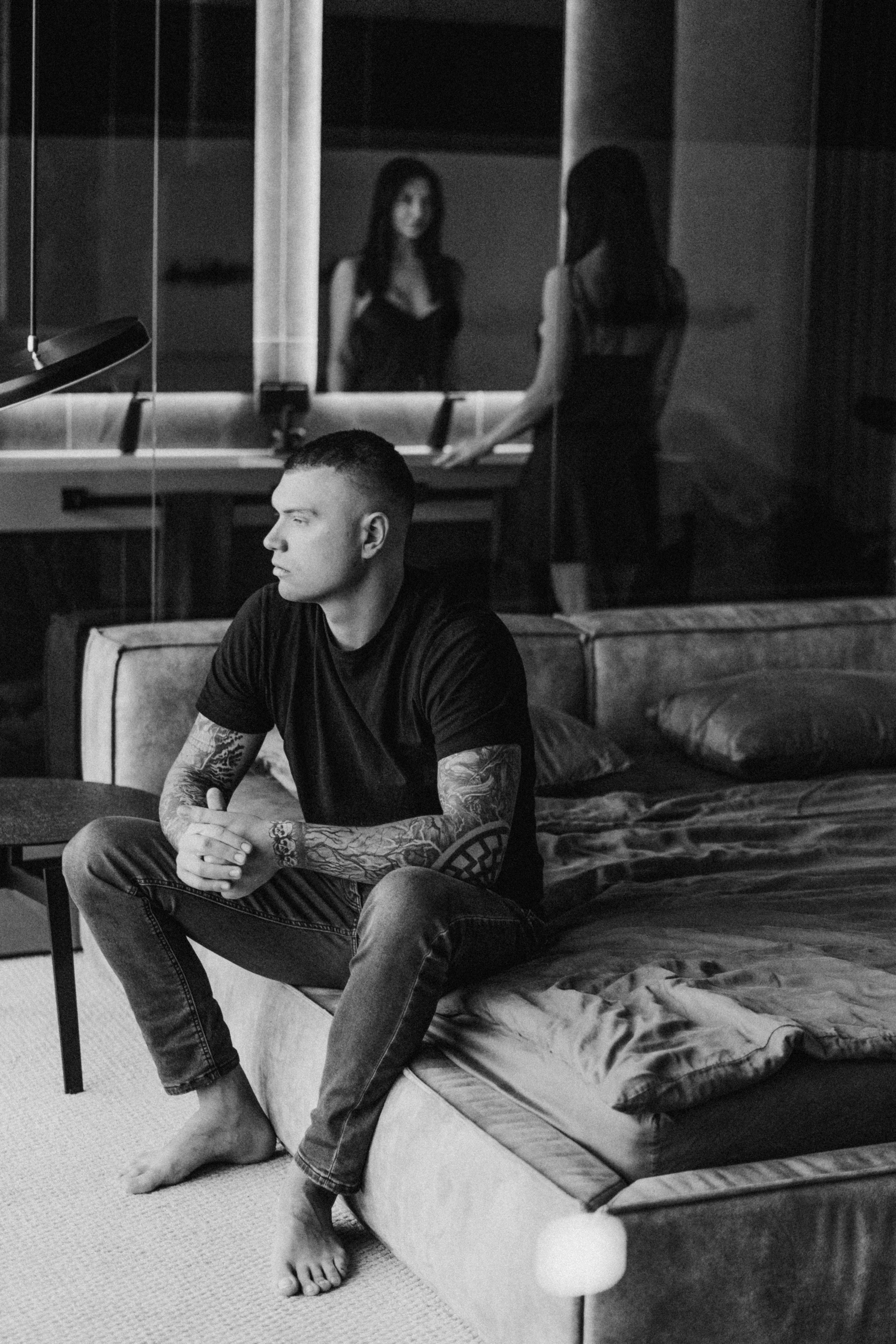 Luxury Couple Boudoir Photography NYC | Intimate Hotel Photo Sessions. Videographer and photographer in New York // MAKAROV.VIDEO