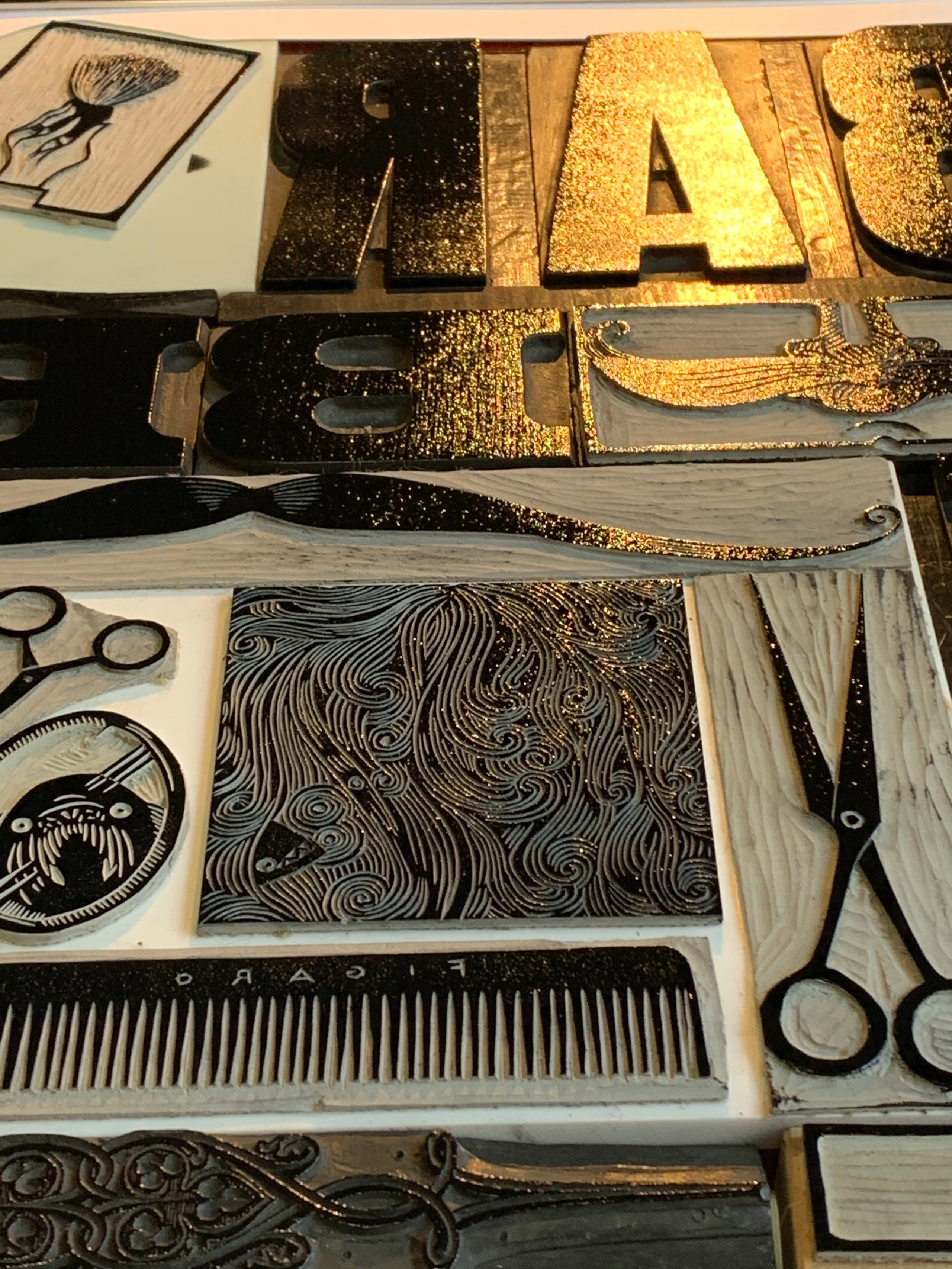 Barber print linocut printmaker antique printmaker barber print sous-sol editions limitededition artprint barberprint barber Rossini Figaro art print detail composition details