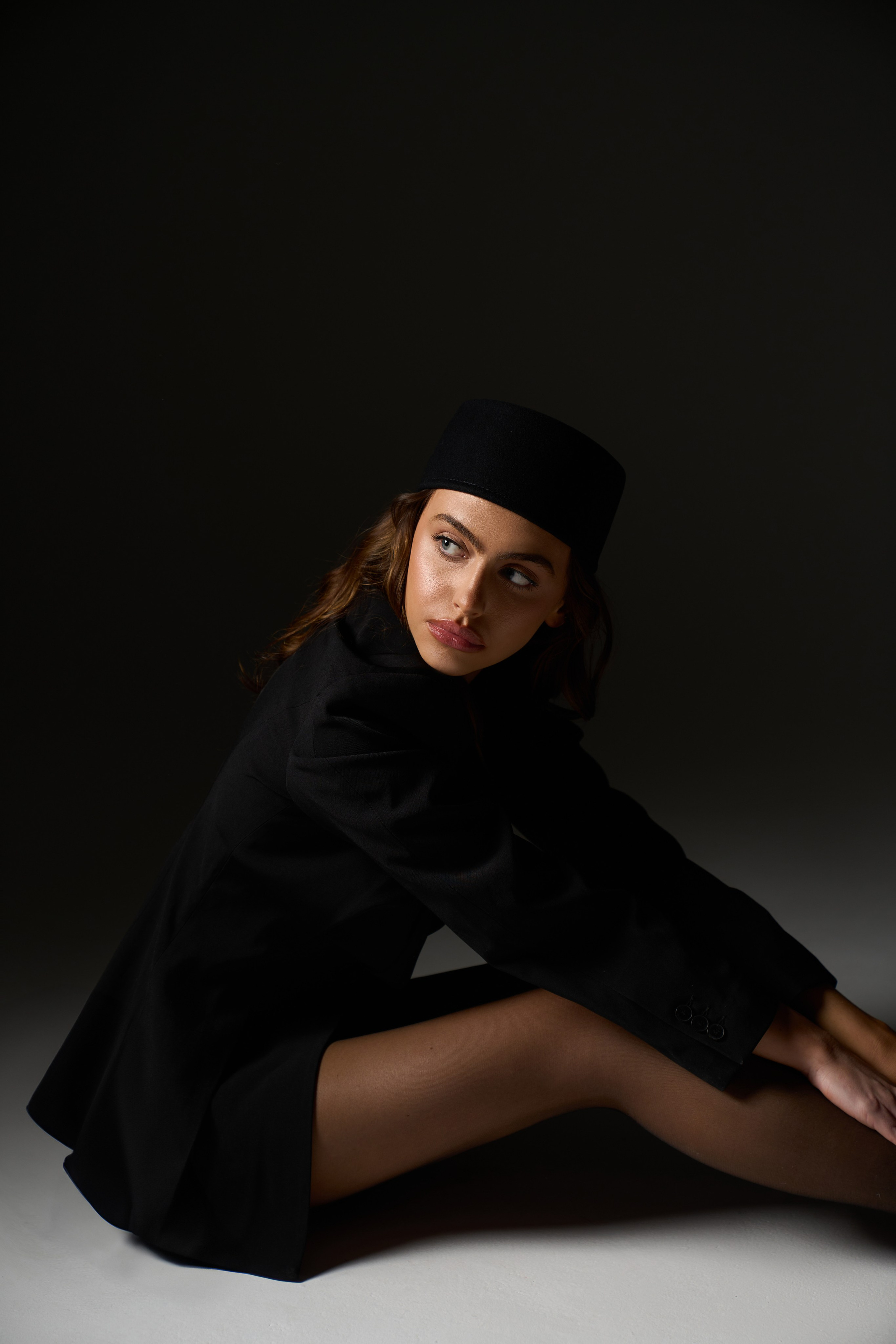 Photographer. Photo studio Aesthetic Space. Rental studio from 1 hour