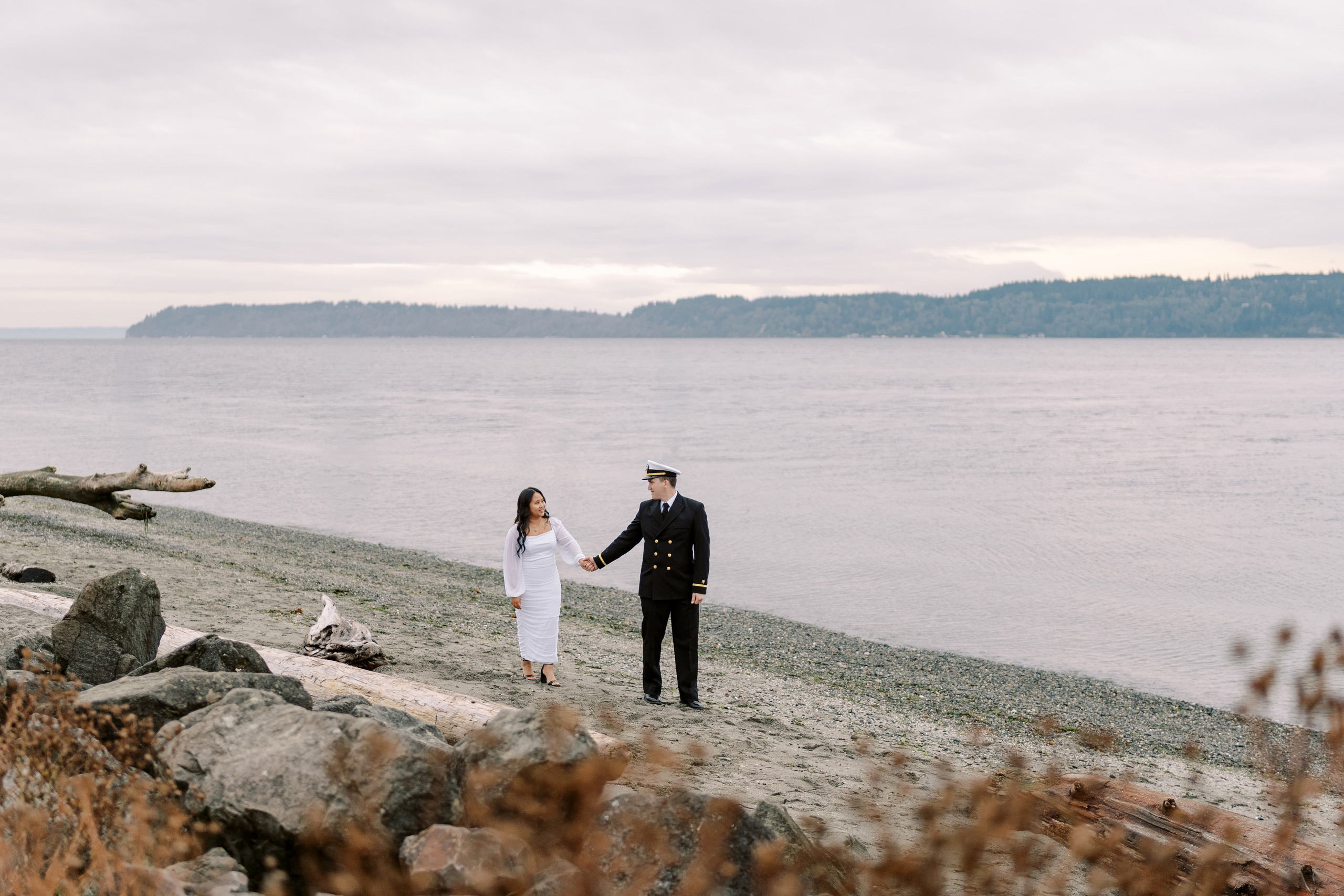 Engagement photoshoot. Dayana & Dag. Mukilteo ligthhouse. November 2024. EVAN ARISTOV WEDDING PHOTOGRAPHY — Seattle Wedding Photographer