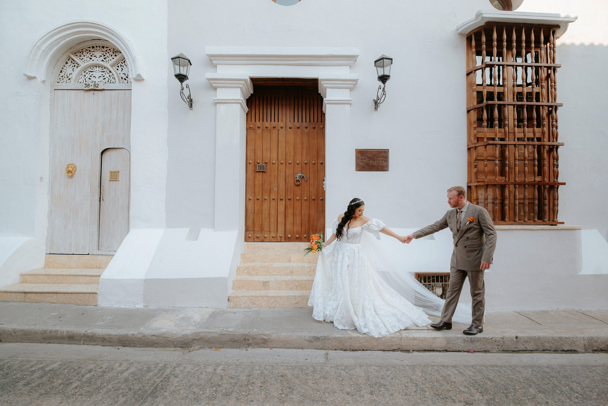 Cindy + Garrett | Destination Wedding Photos in Cartagena 2025 – César Vanegas Photography. César Vanegas Photography | Wedding & Travel Photographer | Cartagena, Colombia