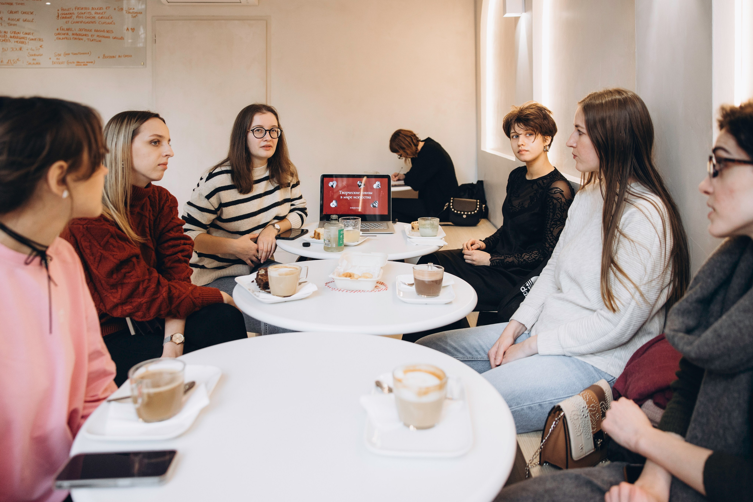 Executive & Corporate Photographer in Toulouse | Personal Branding by Eugenie Smirnova