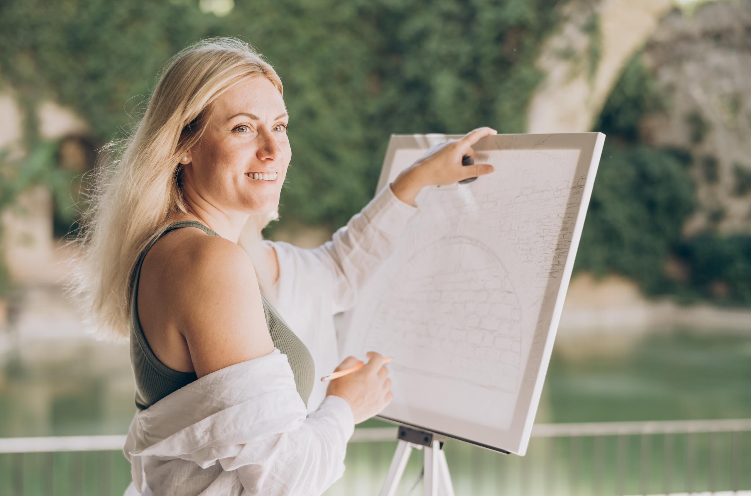 Painter at work. Photographer in Mallorca