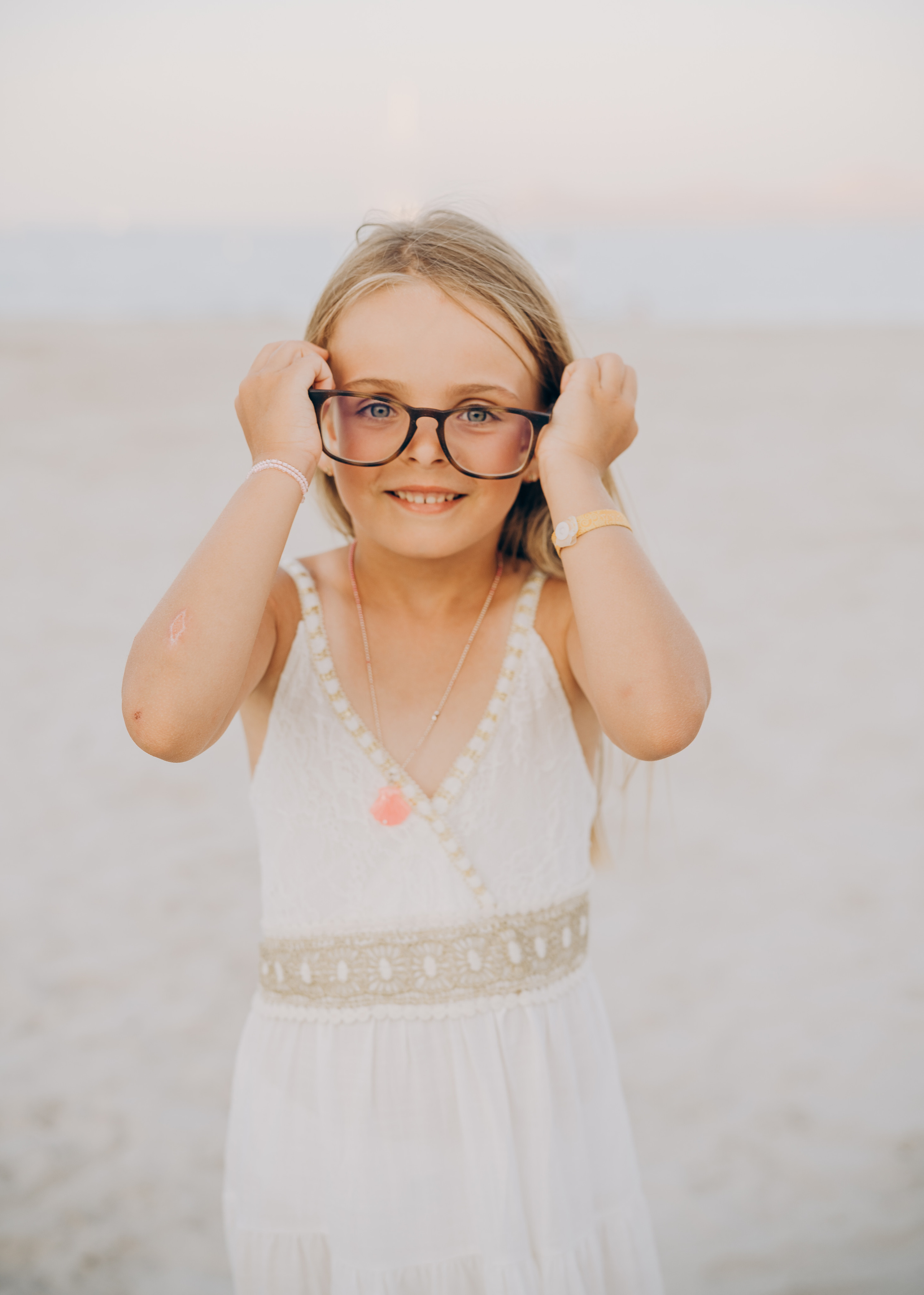 Family photo session in Alcudia, Mallorca. Photographer in Mallorca