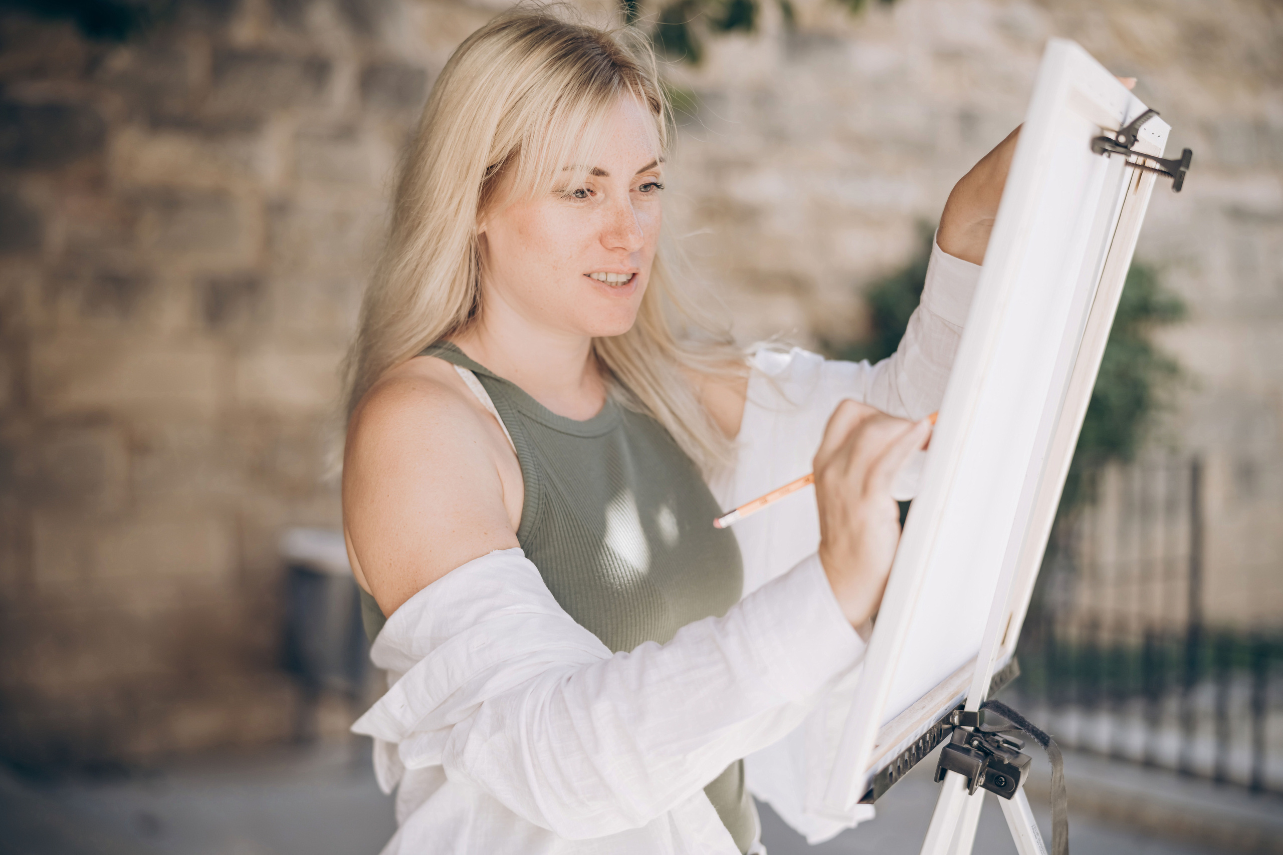 Painter at work. Photographer in Mallorca