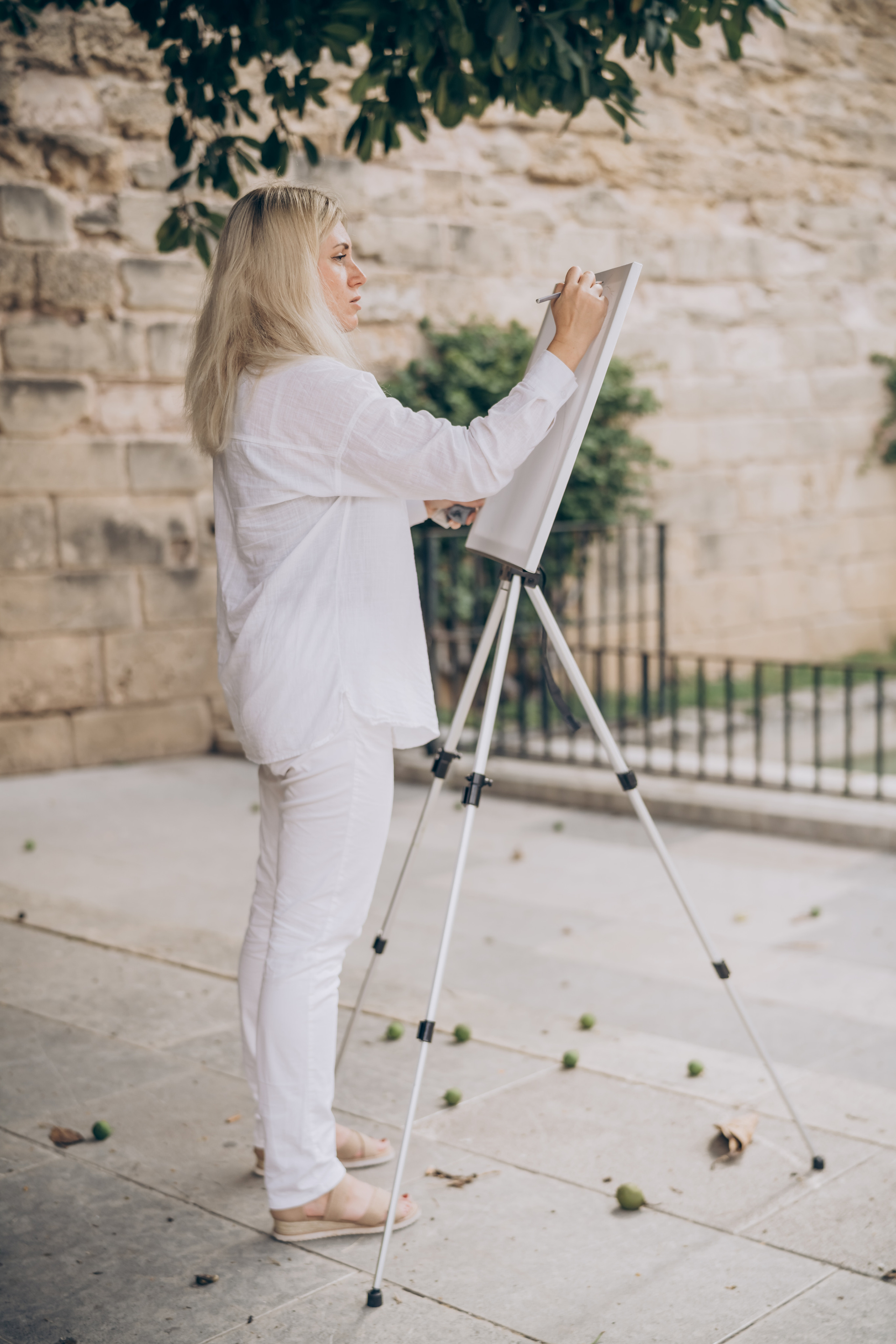 Painter at work. Photographer in Mallorca