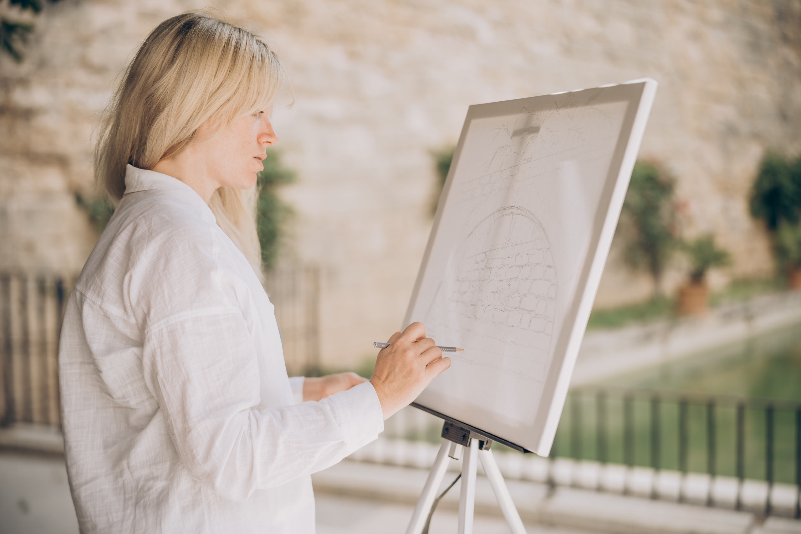 Painter at work. Photographer in Mallorca