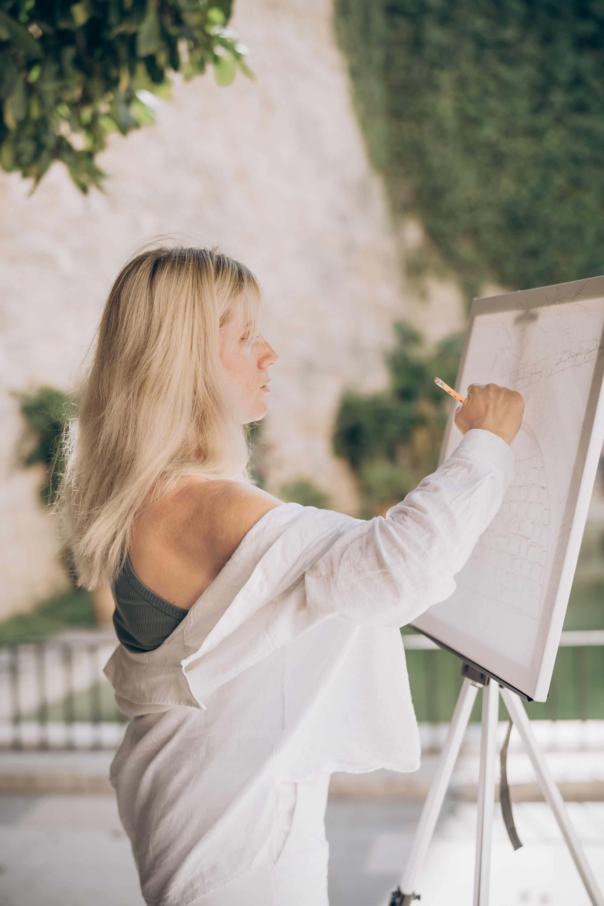 Painter at work. Photographer in Mallorca