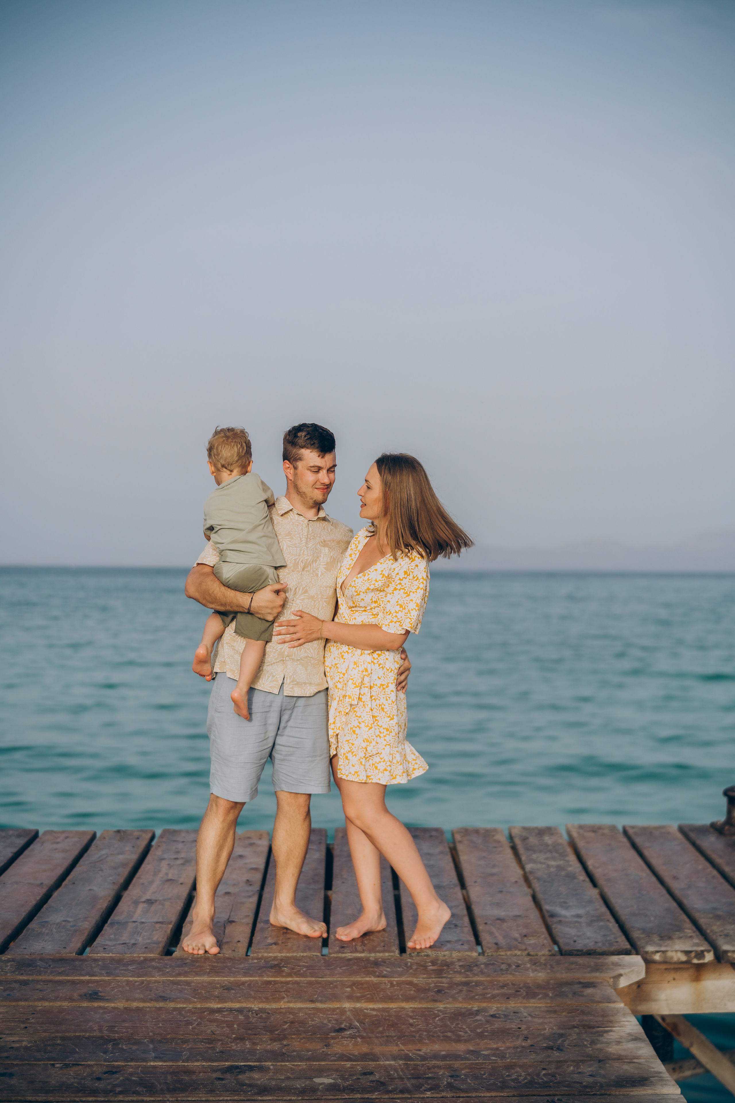 Family photo on the beach of Mallorca. Photographer in Mallorca