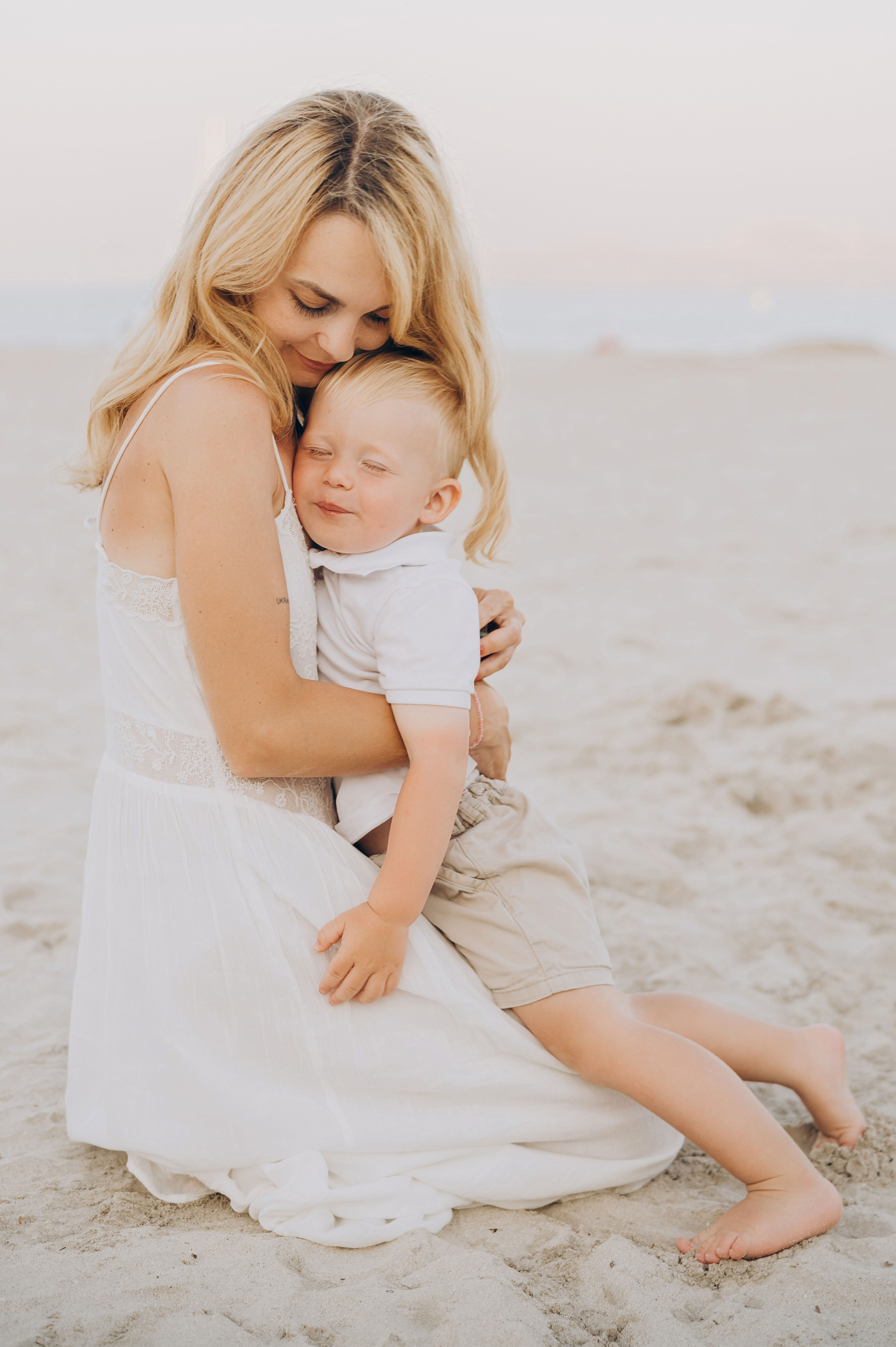 Family photo session in Alcudia, Mallorca. Photographer in Mallorca