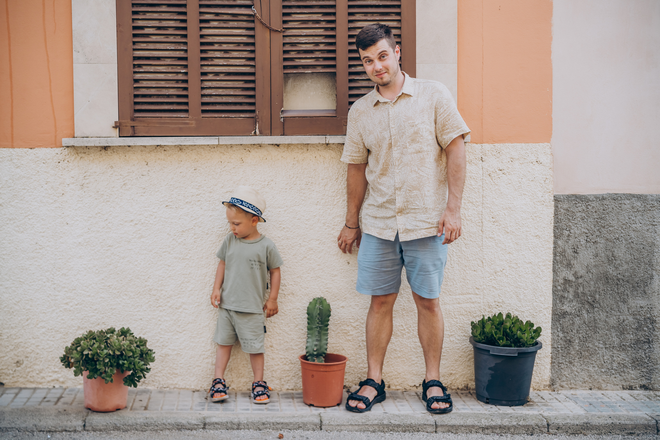 Family photo on the beach of Mallorca. Photographer in Mallorca
